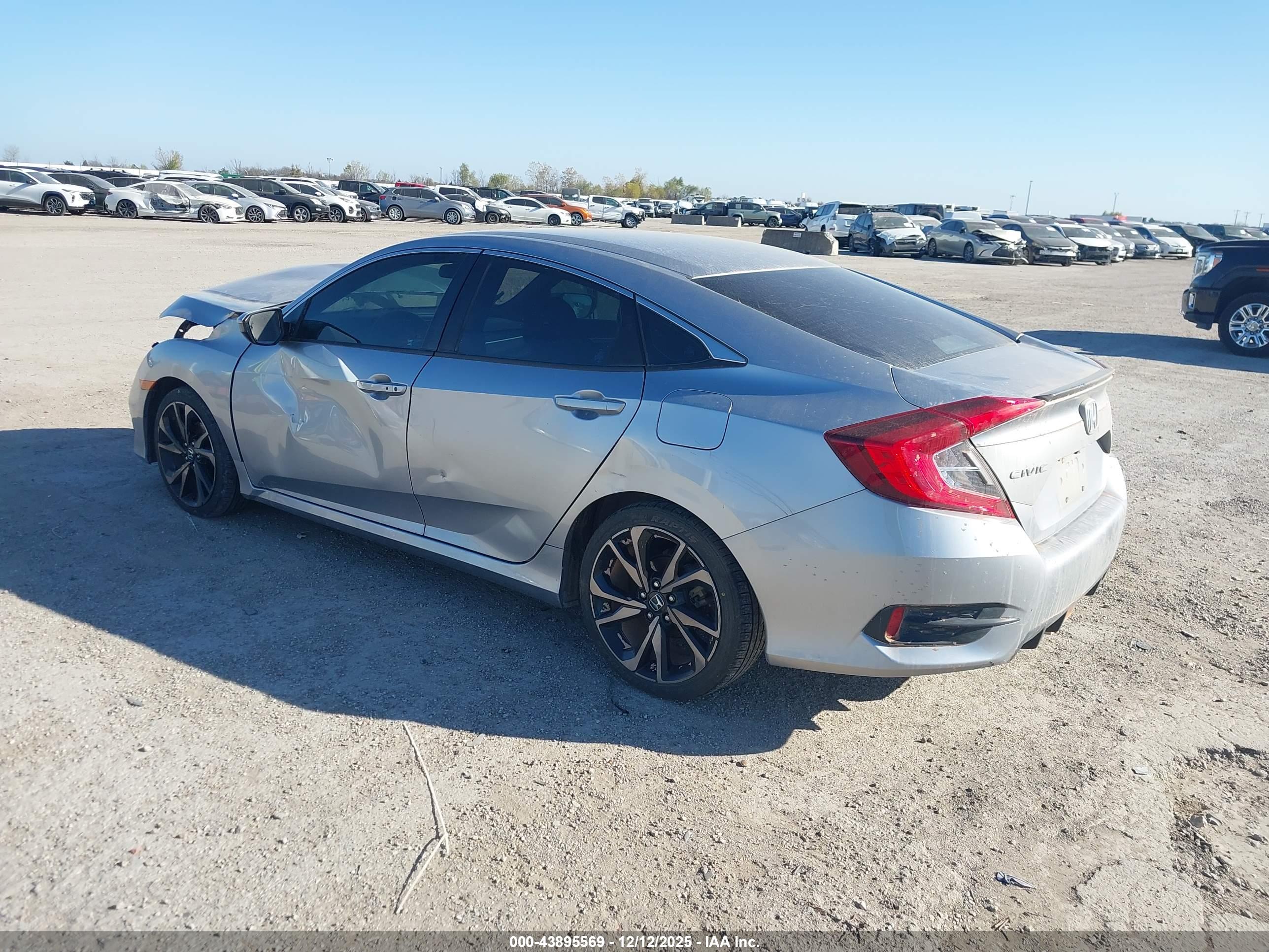 HONDA CIVIC image 3