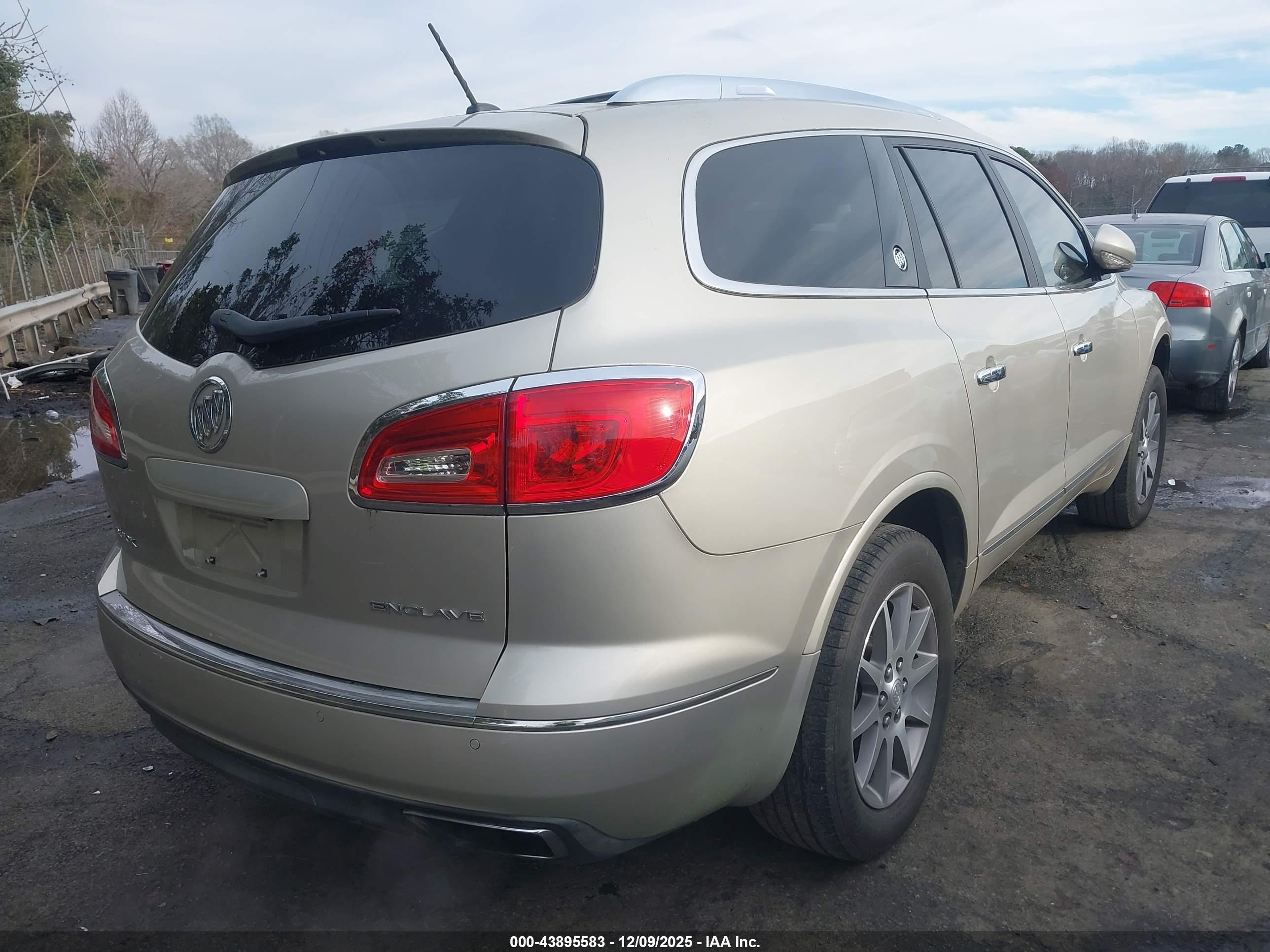 BUICK ENCLAVE image 4