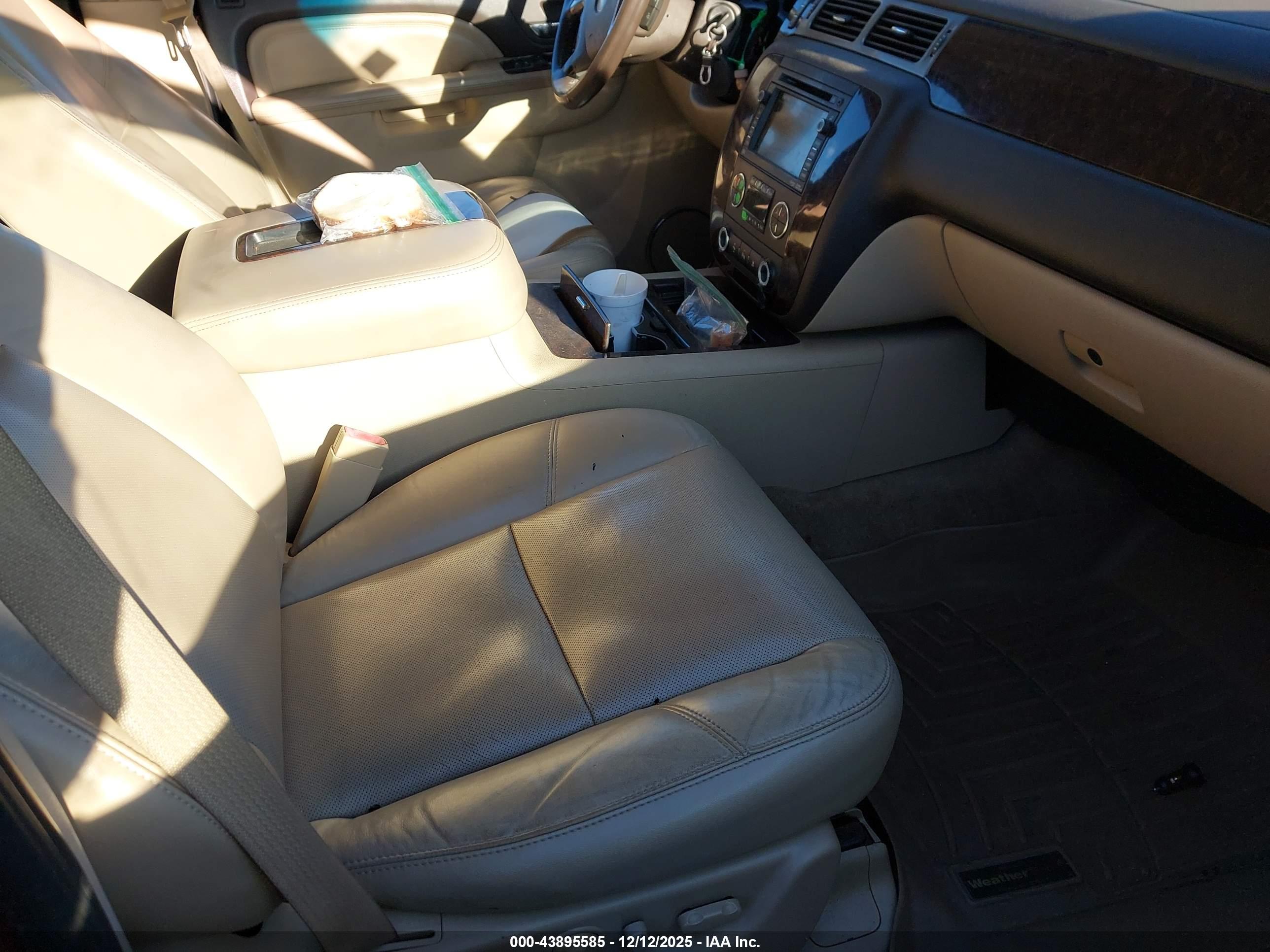 GMC YUKON image 5