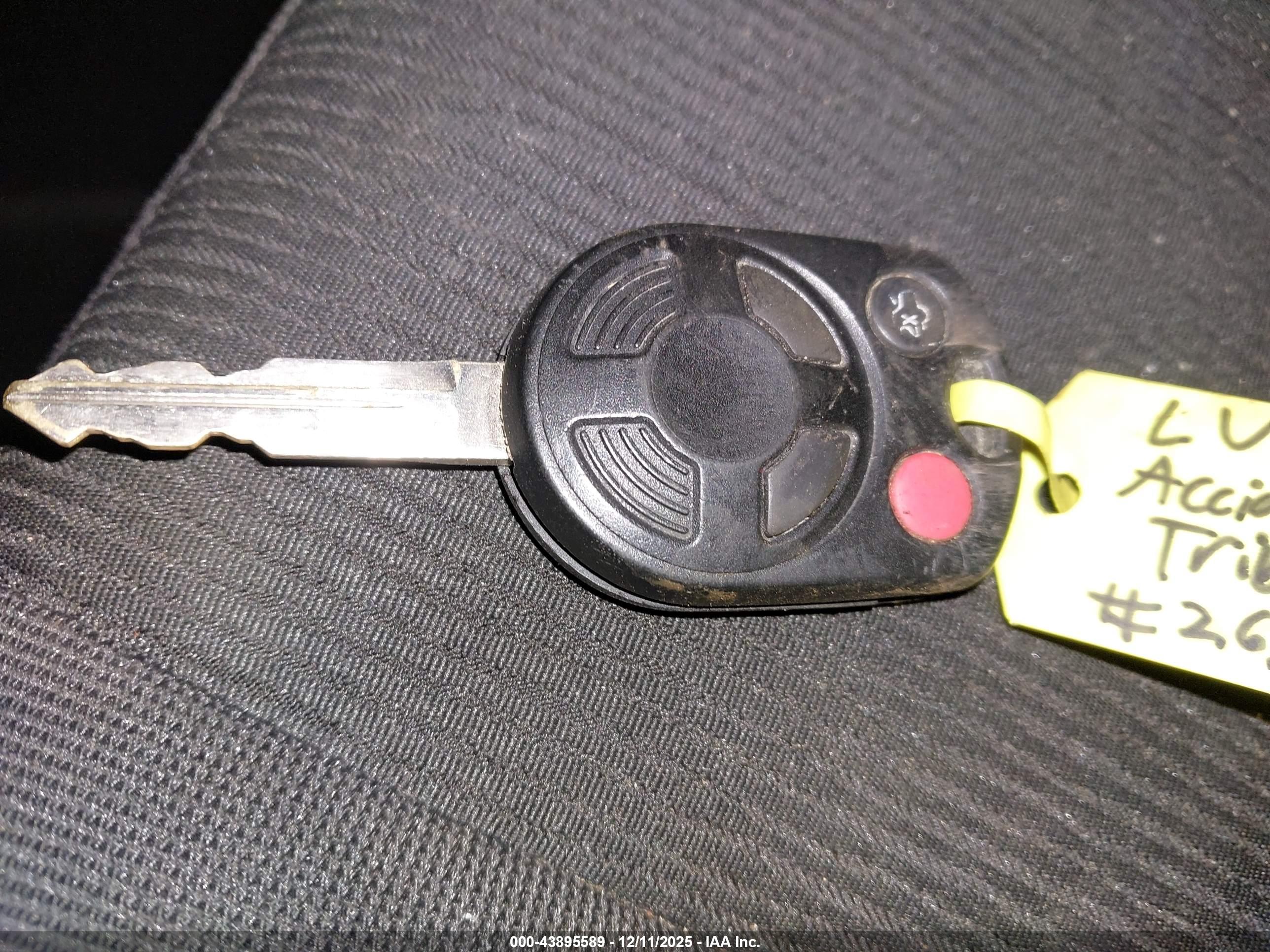 MAZDA TRIBUTE image 11