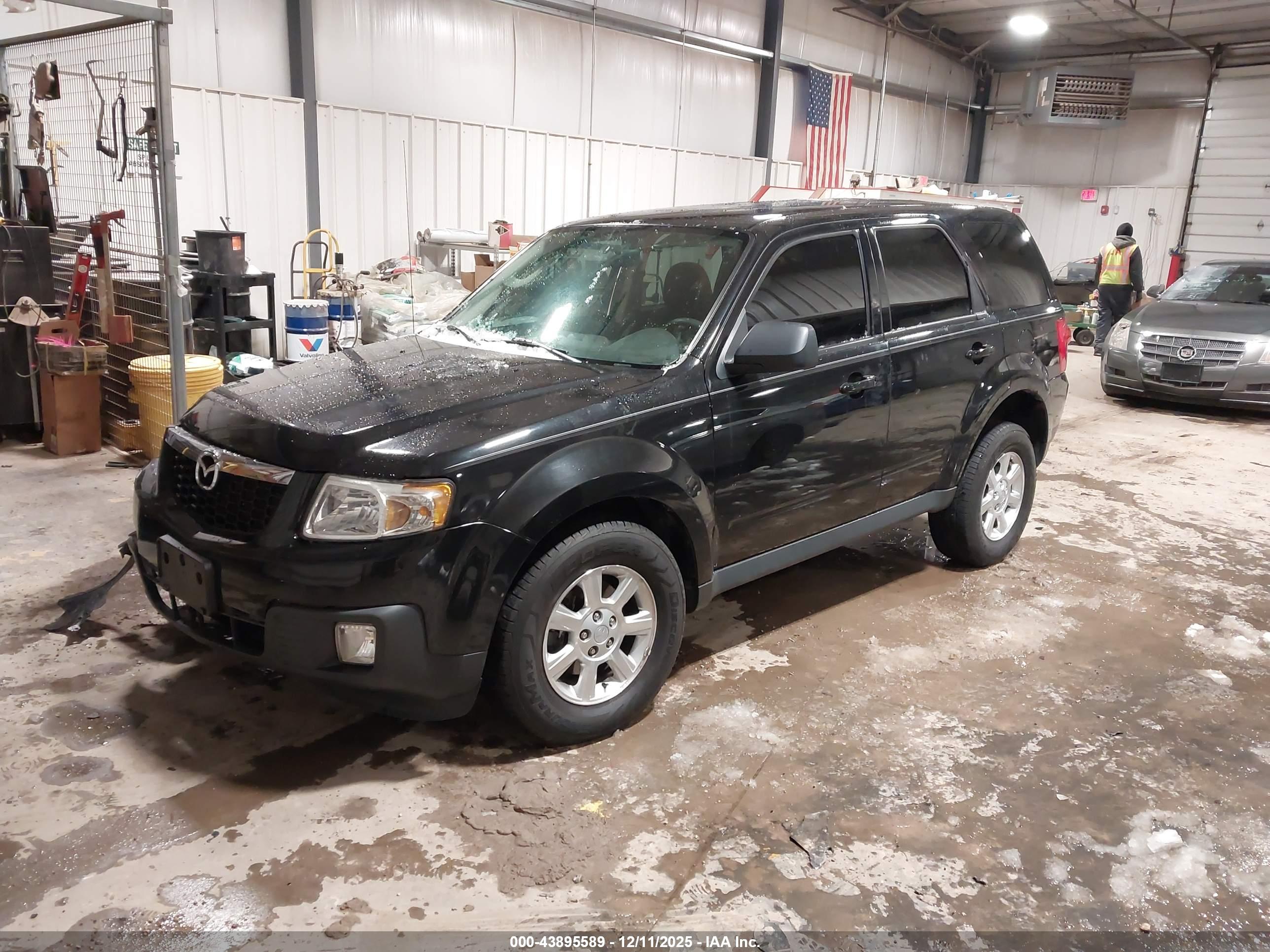 MAZDA TRIBUTE image 2