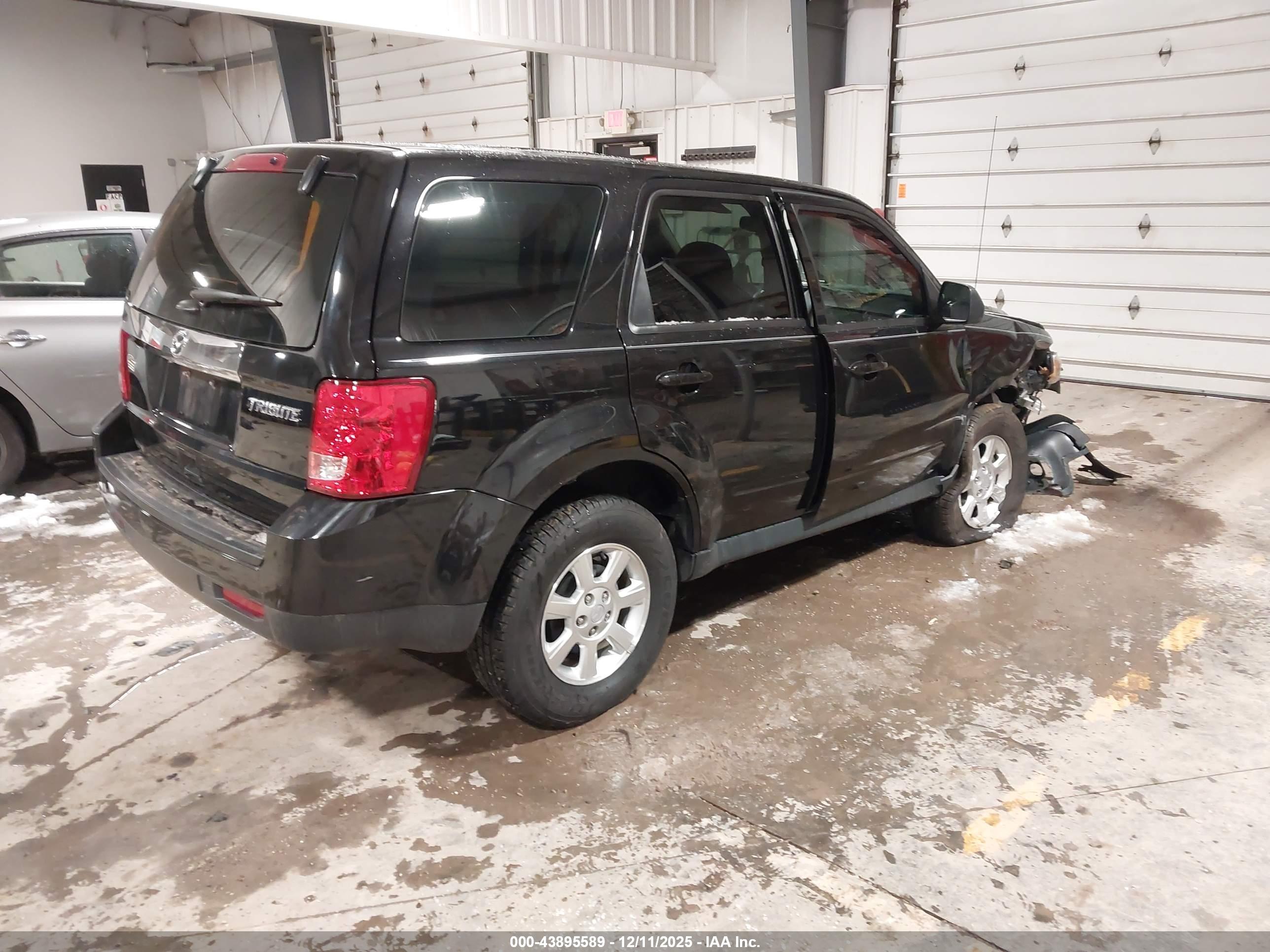 MAZDA TRIBUTE image 4