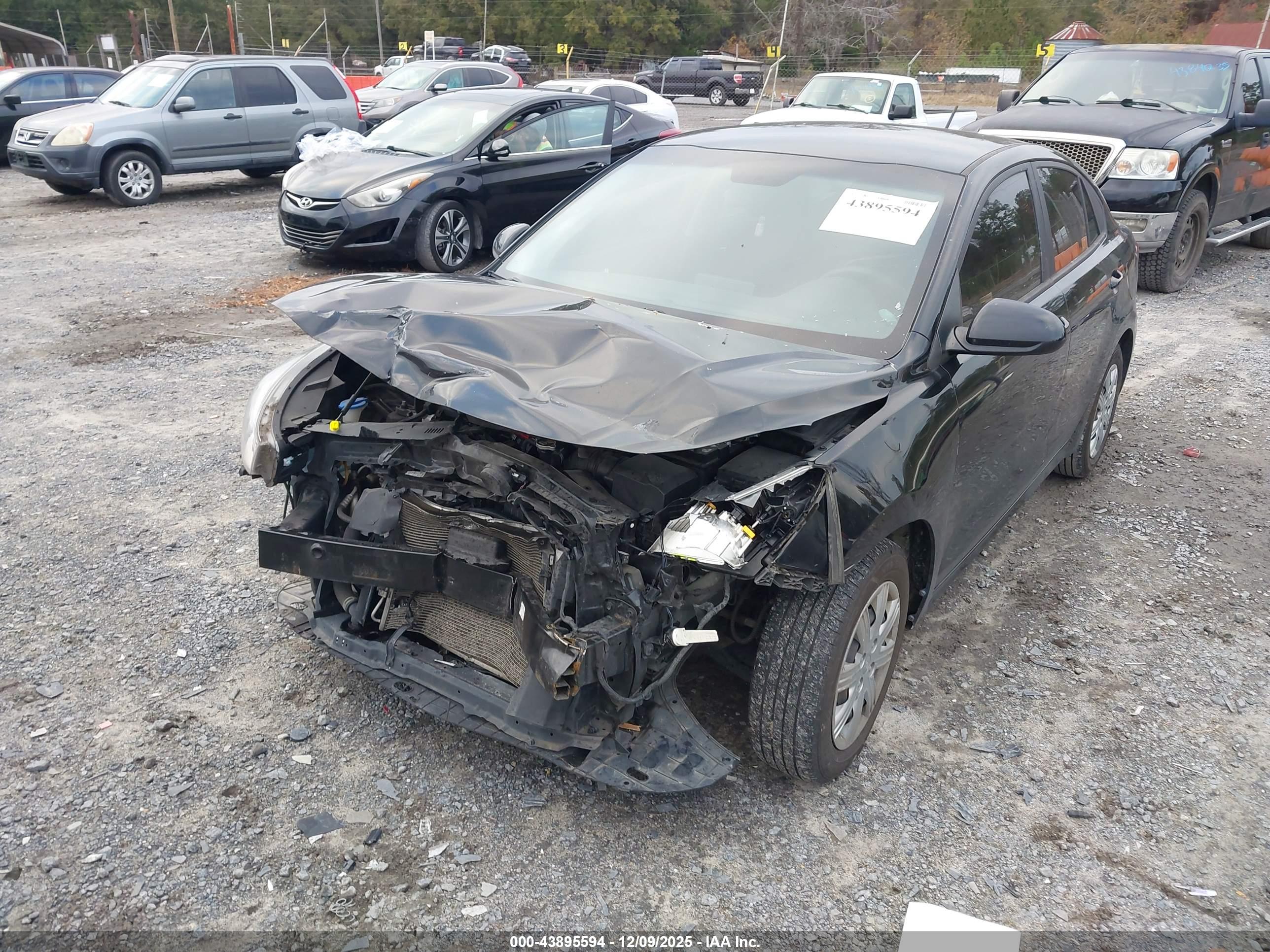 KIA RIO image 6
