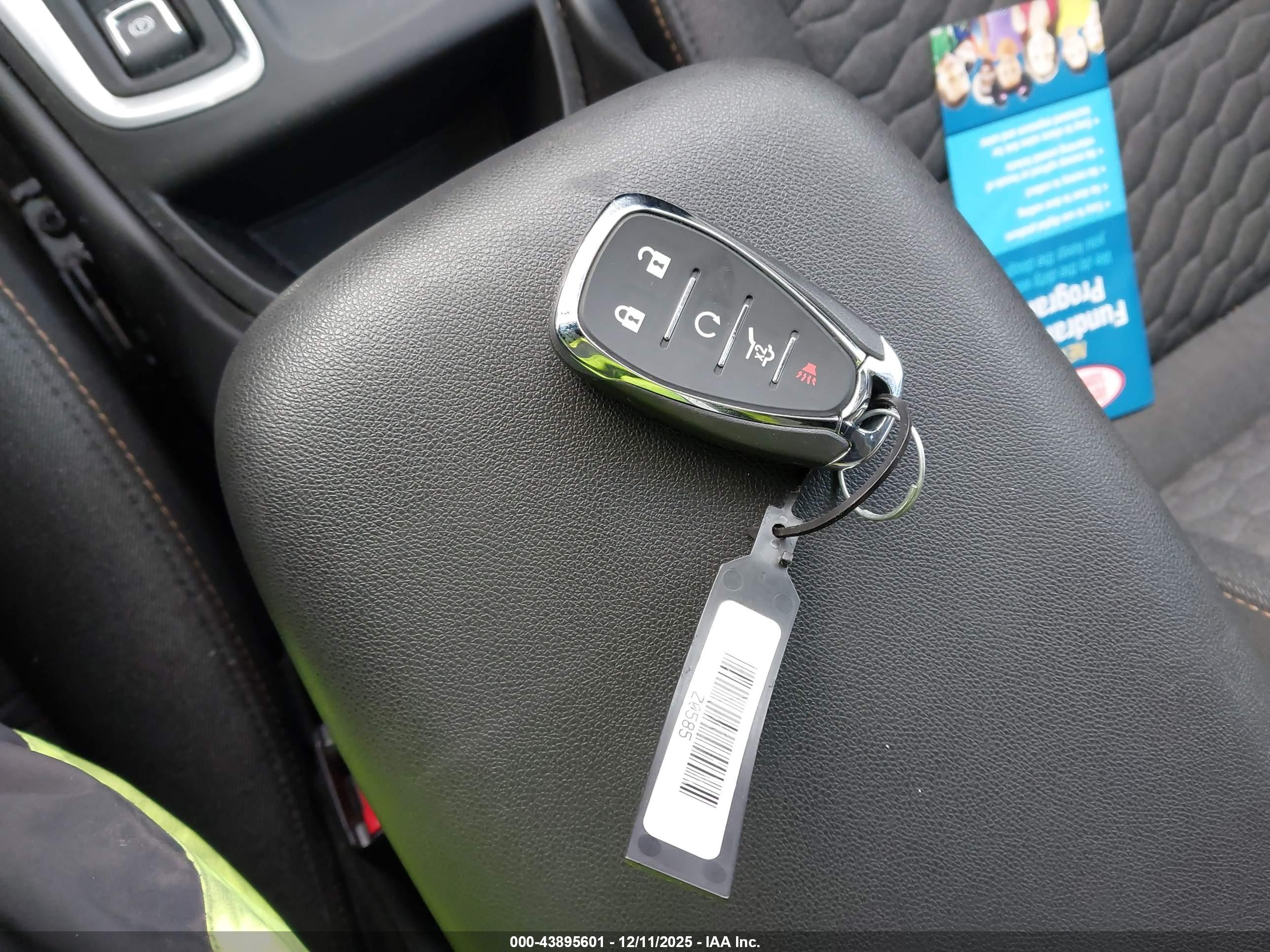 CHEVROLET EQUINOX image 11