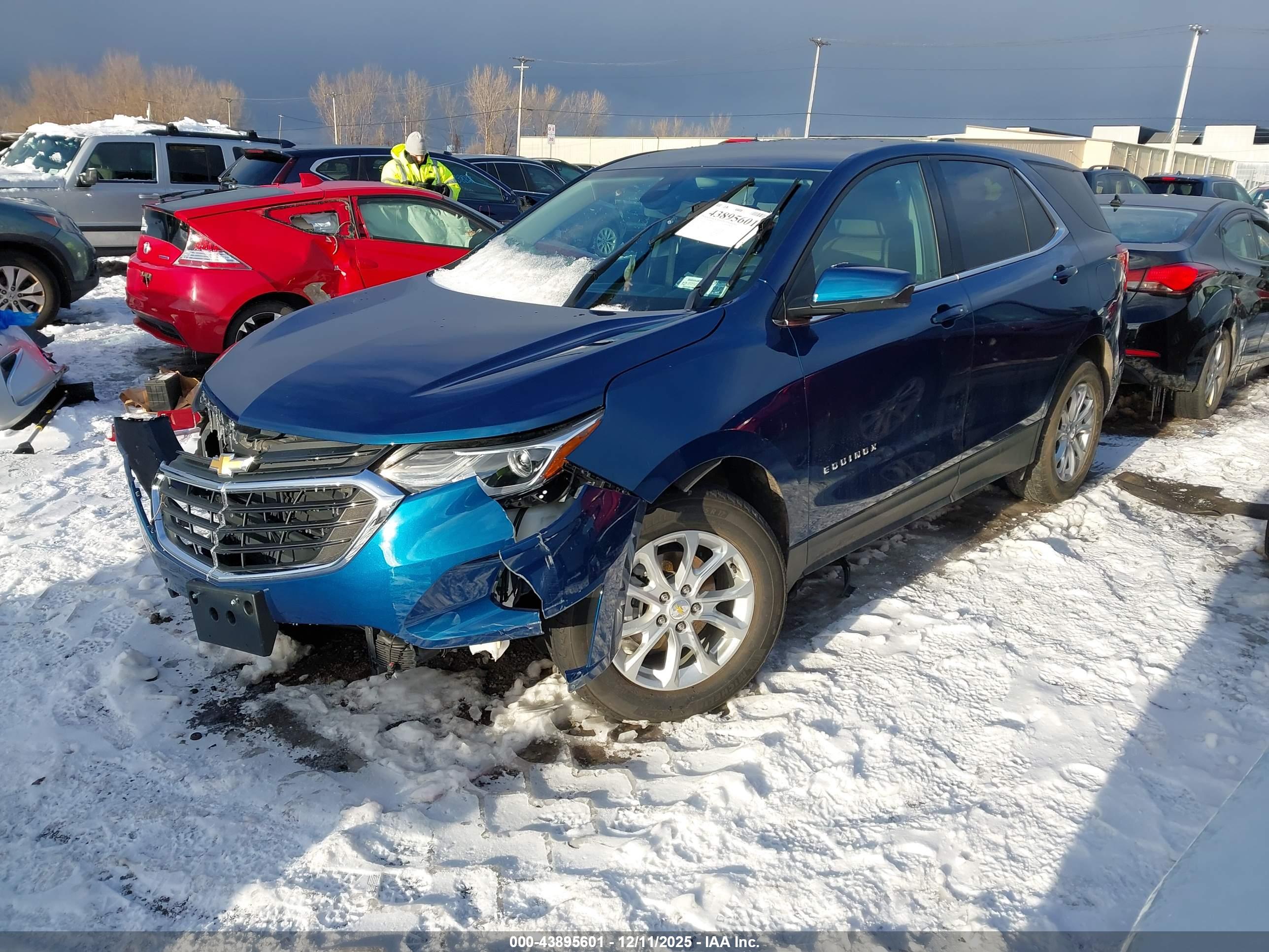 CHEVROLET EQUINOX image 2