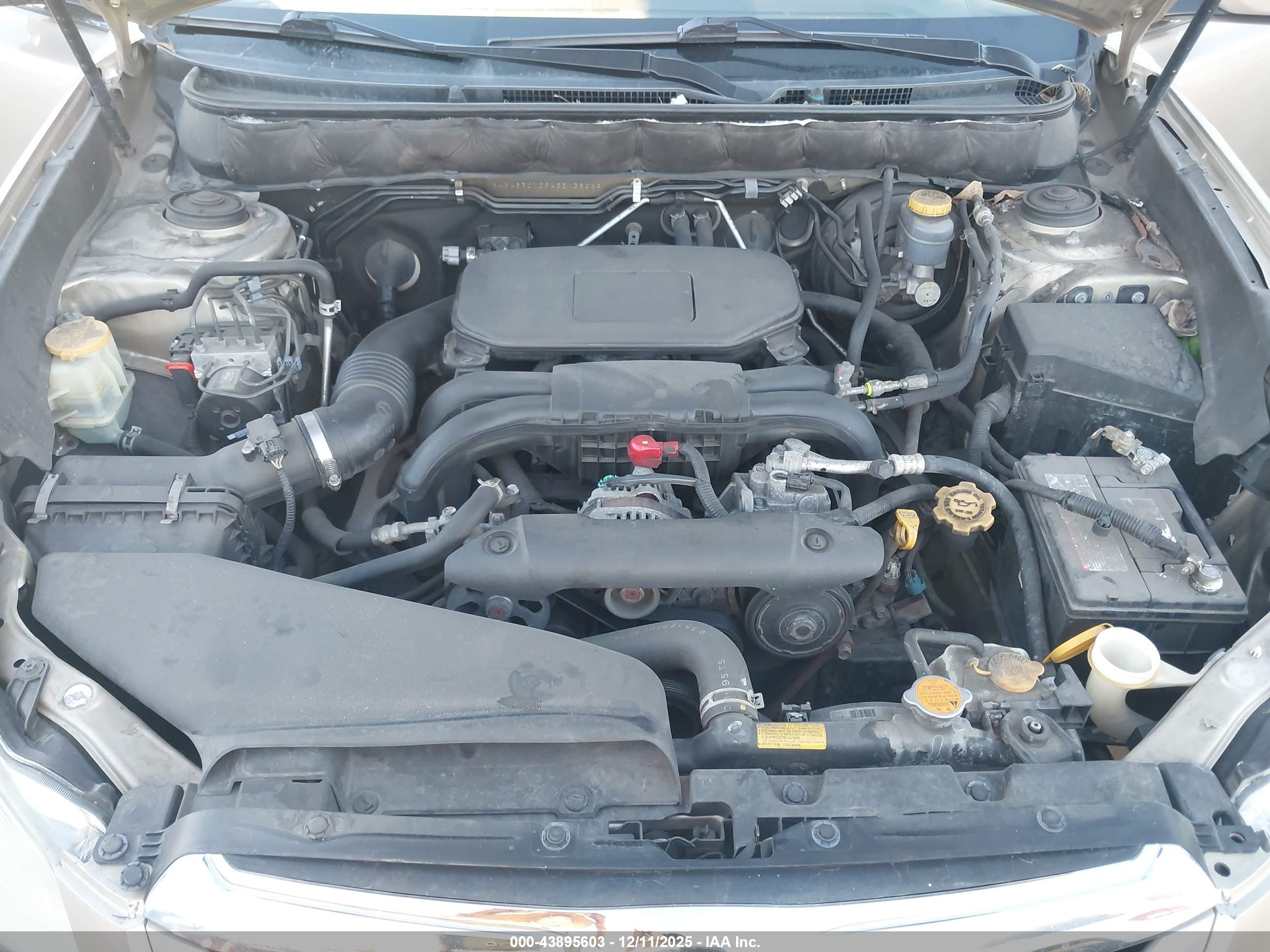 SUBARU OUTBACK image 10