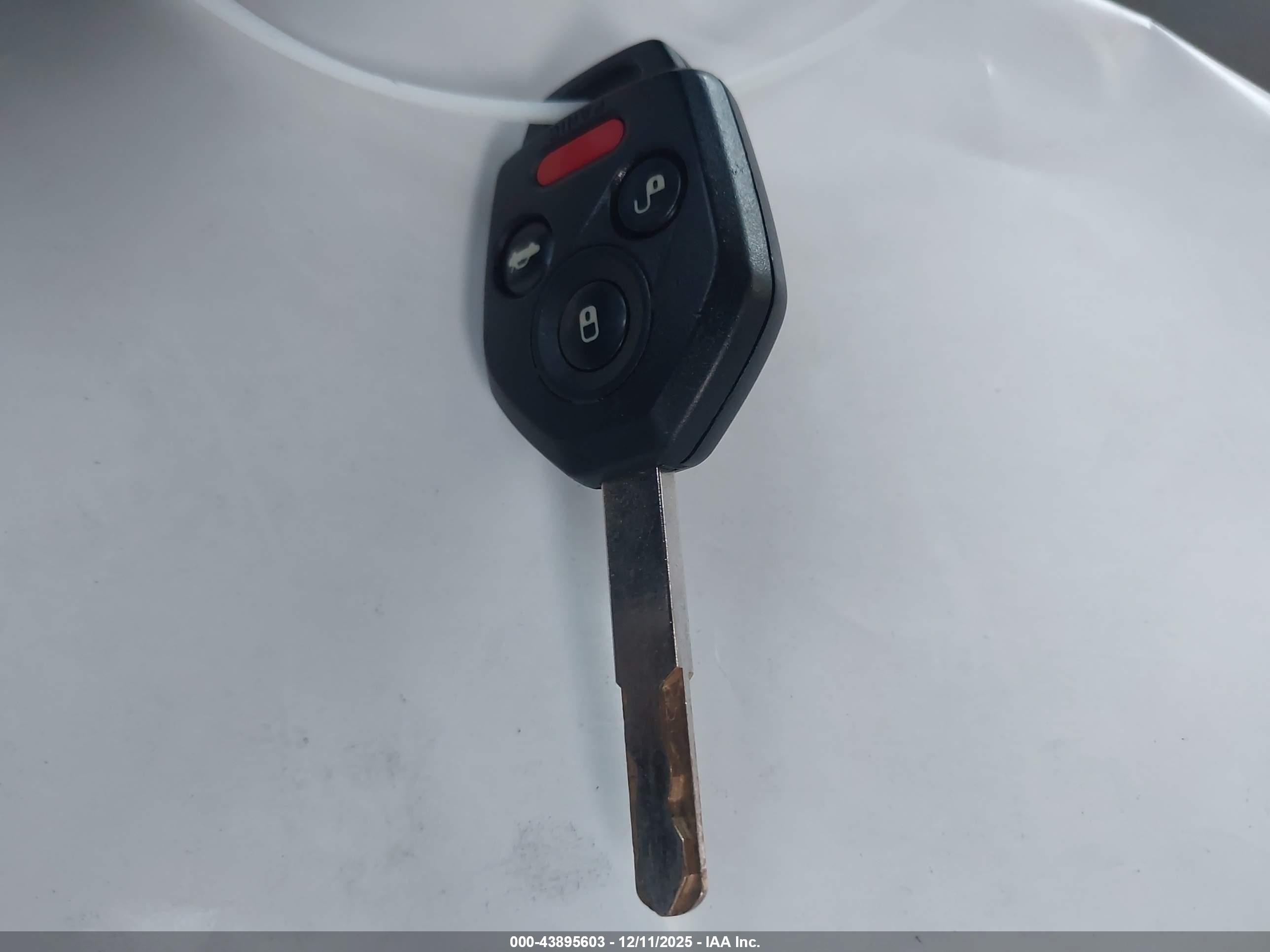SUBARU OUTBACK image 11