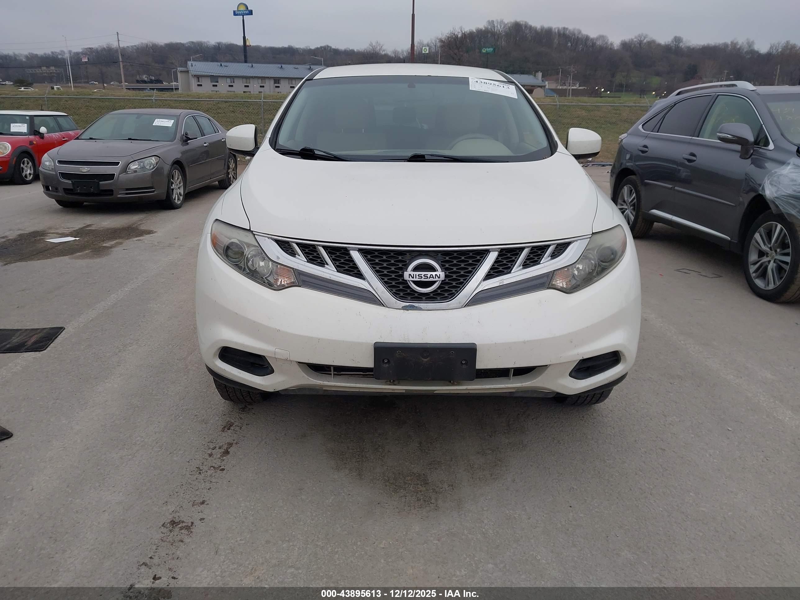 NISSAN MURANO image 6
