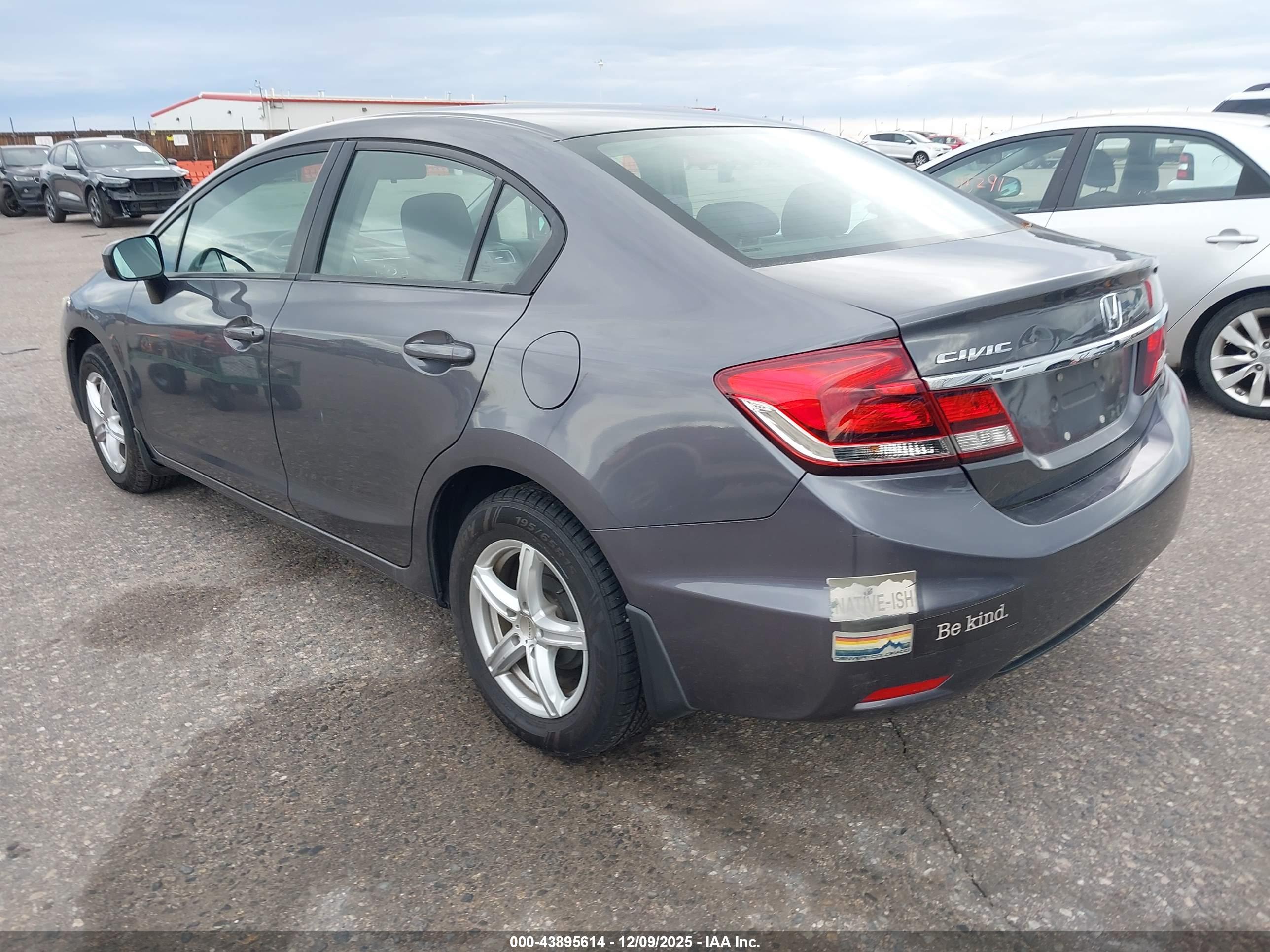 HONDA CIVIC image 3