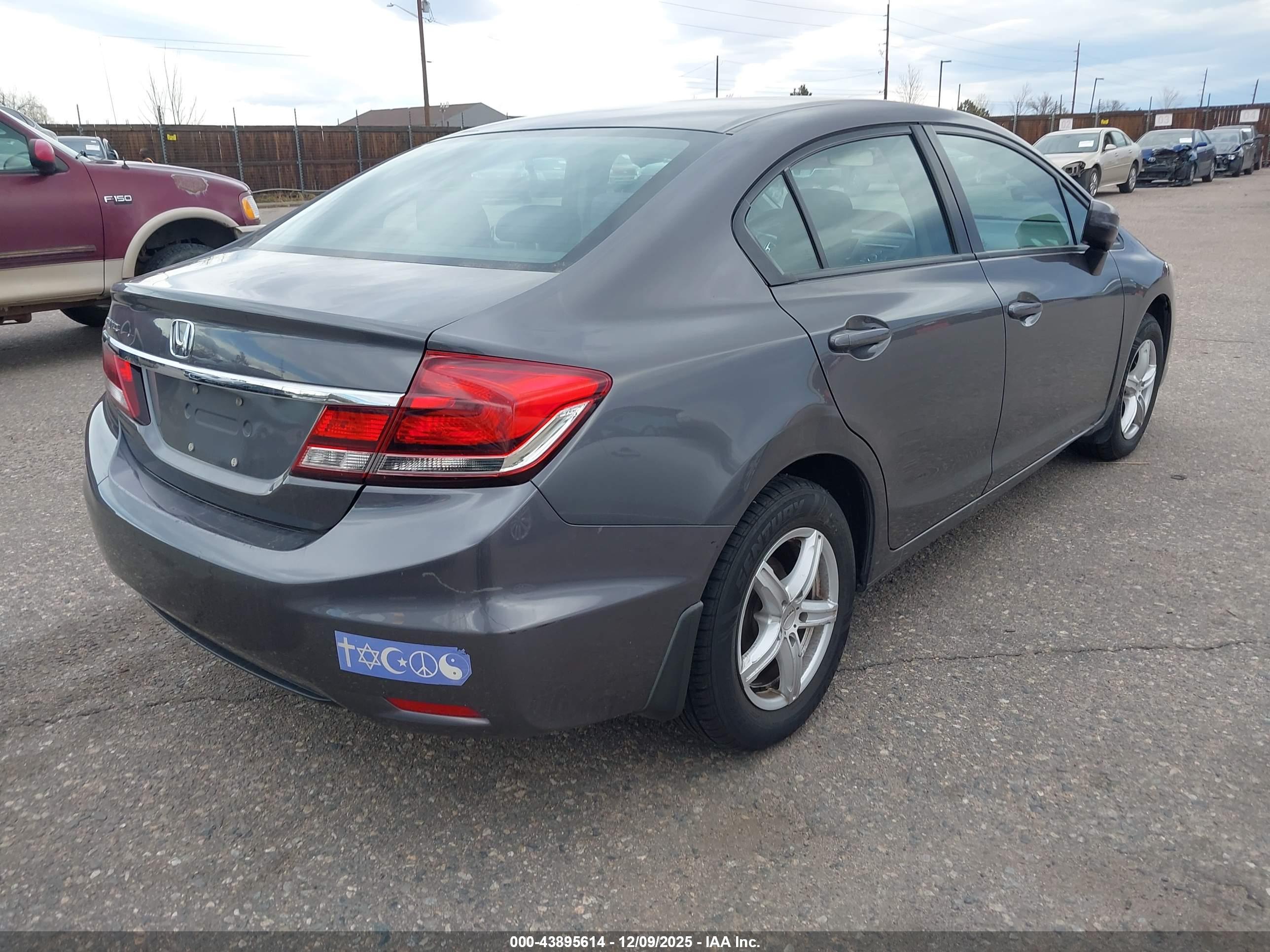 HONDA CIVIC image 4