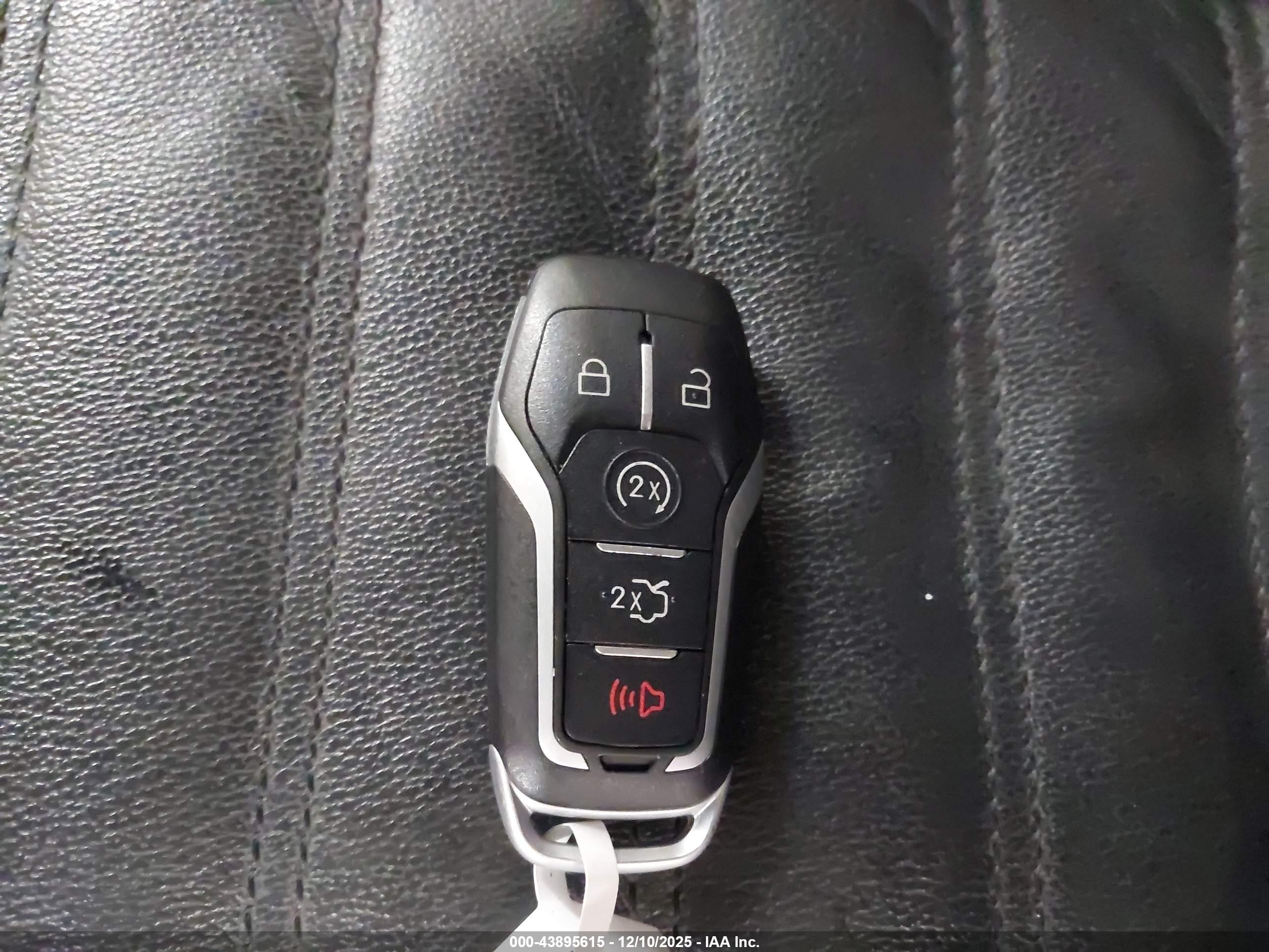 FORD EDGE image 11