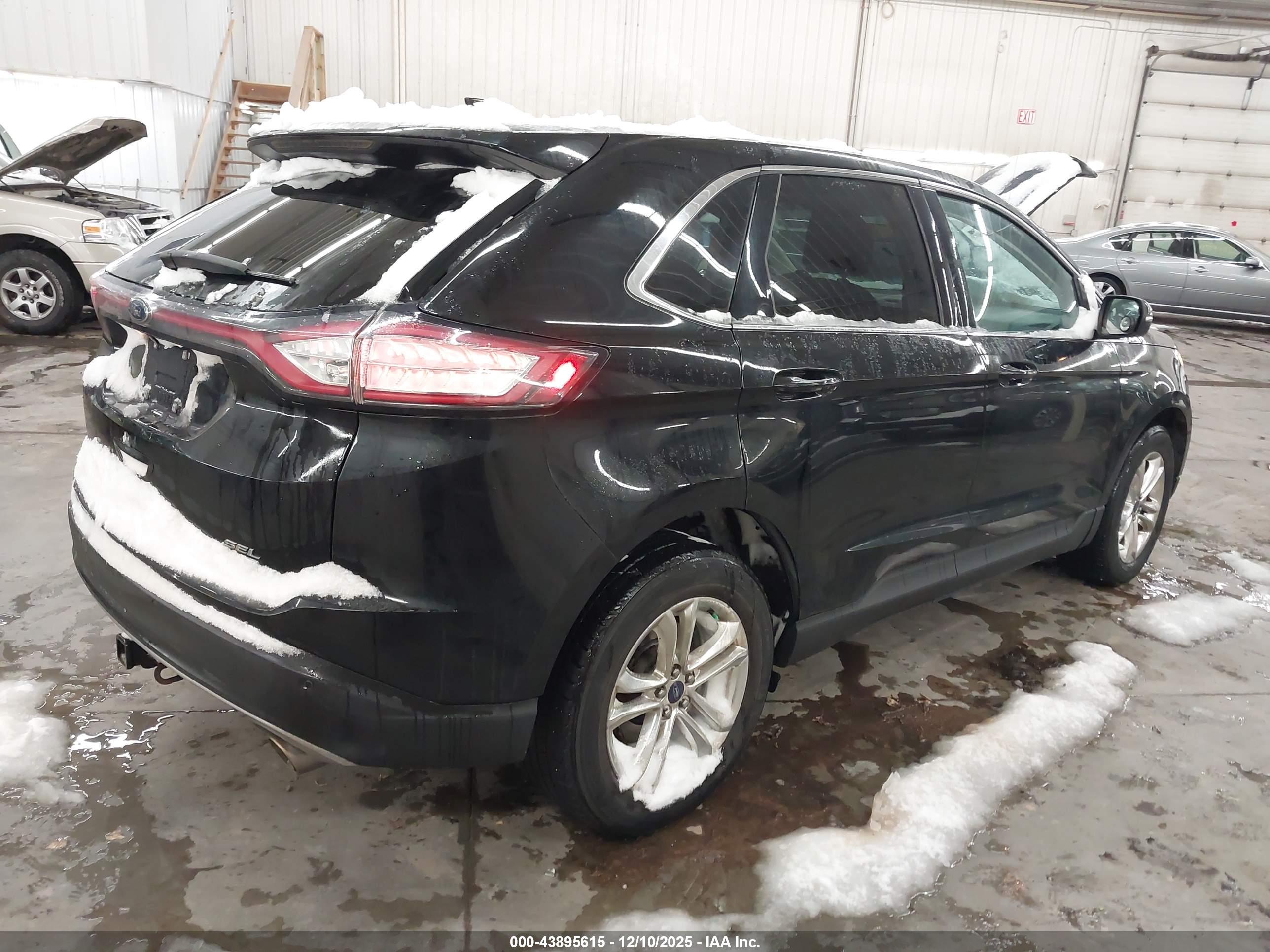 FORD EDGE image 4