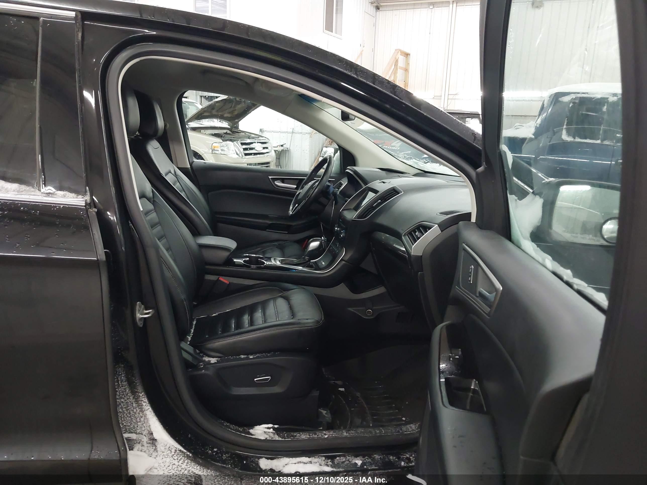 FORD EDGE image 5
