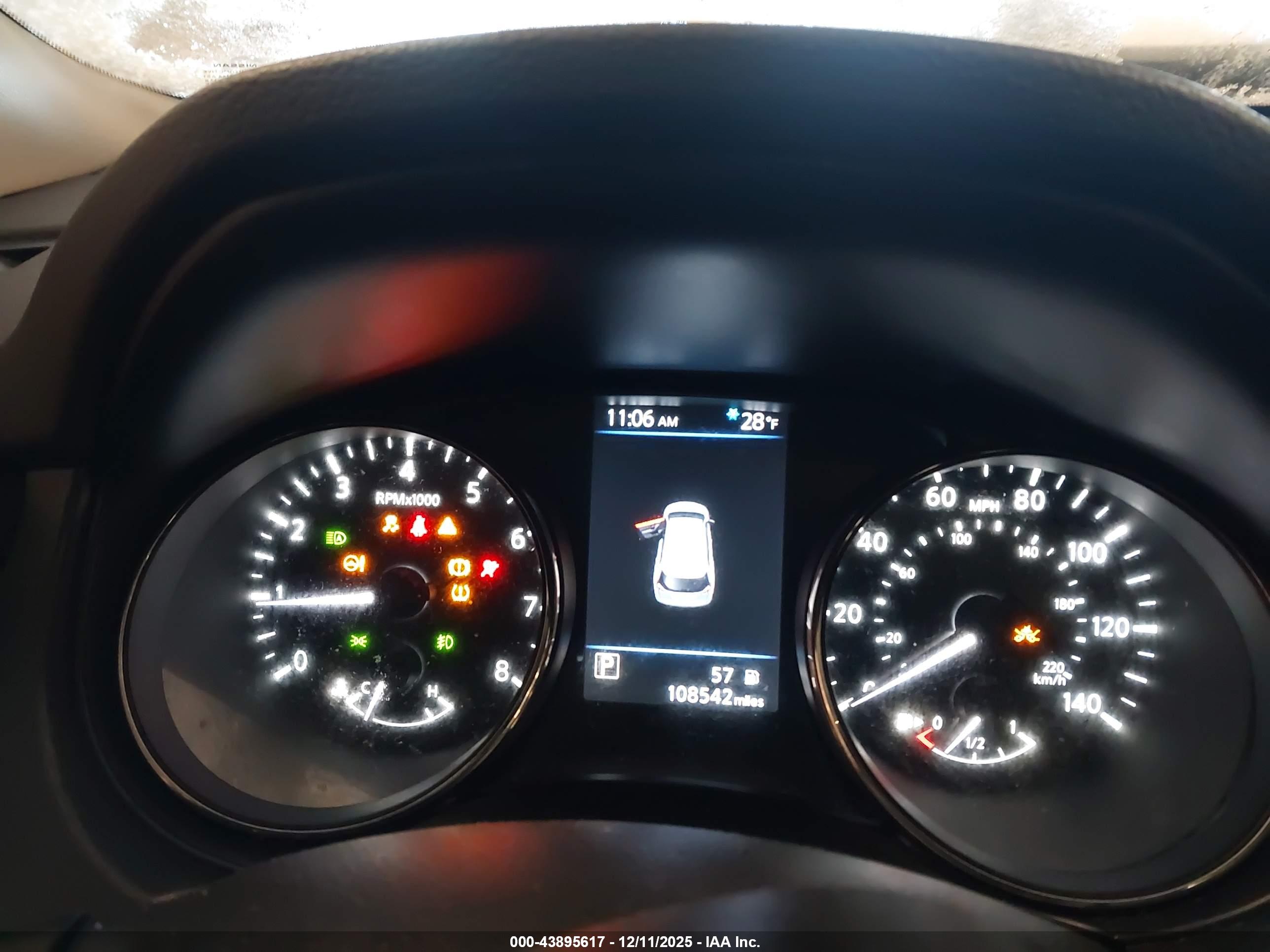 NISSAN ROGUE image 7