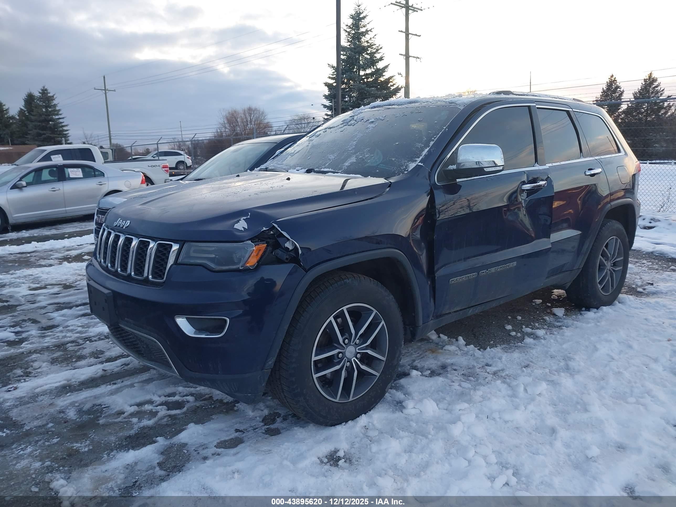 JEEP GRAND image 2