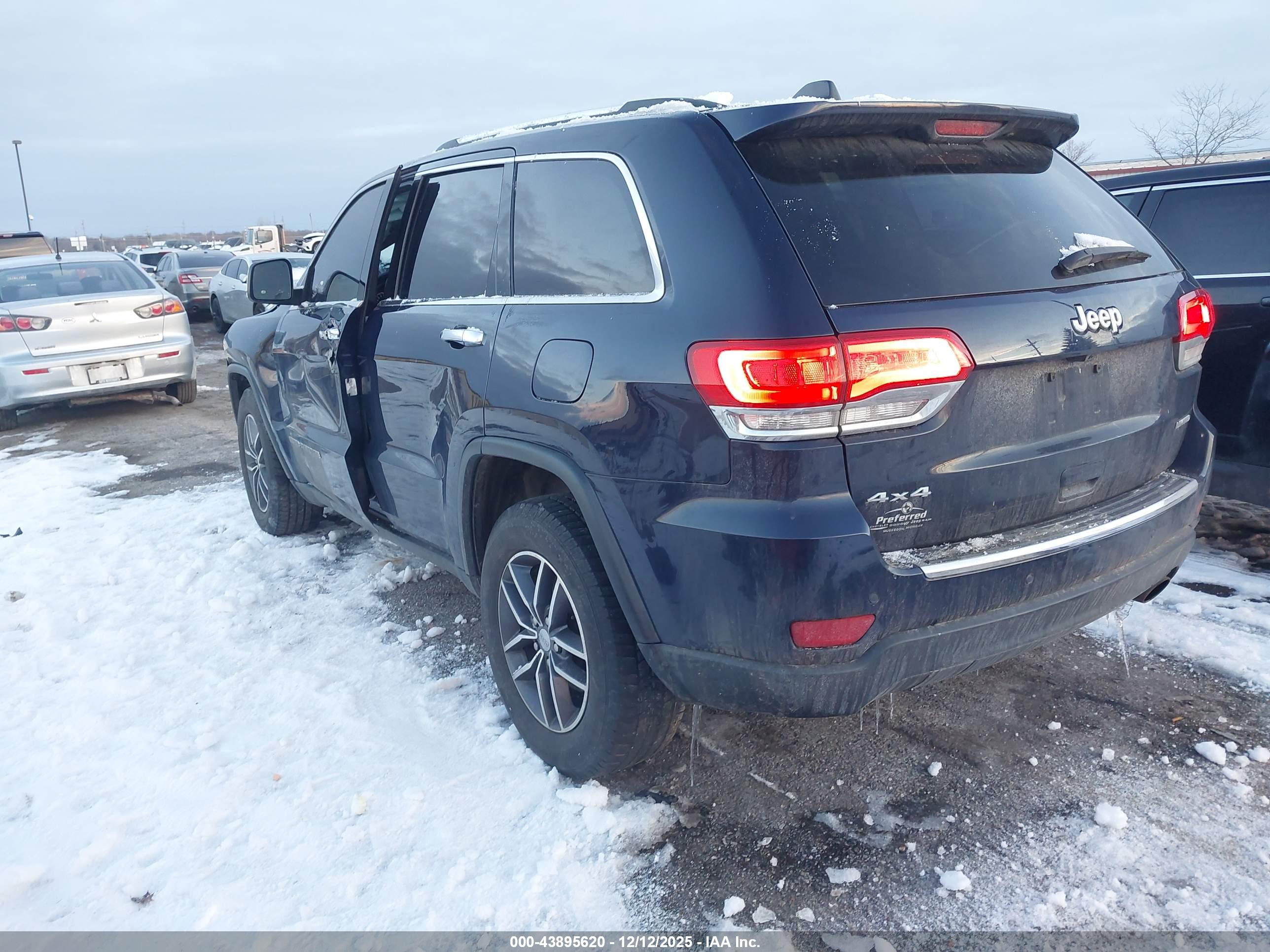 JEEP GRAND image 3