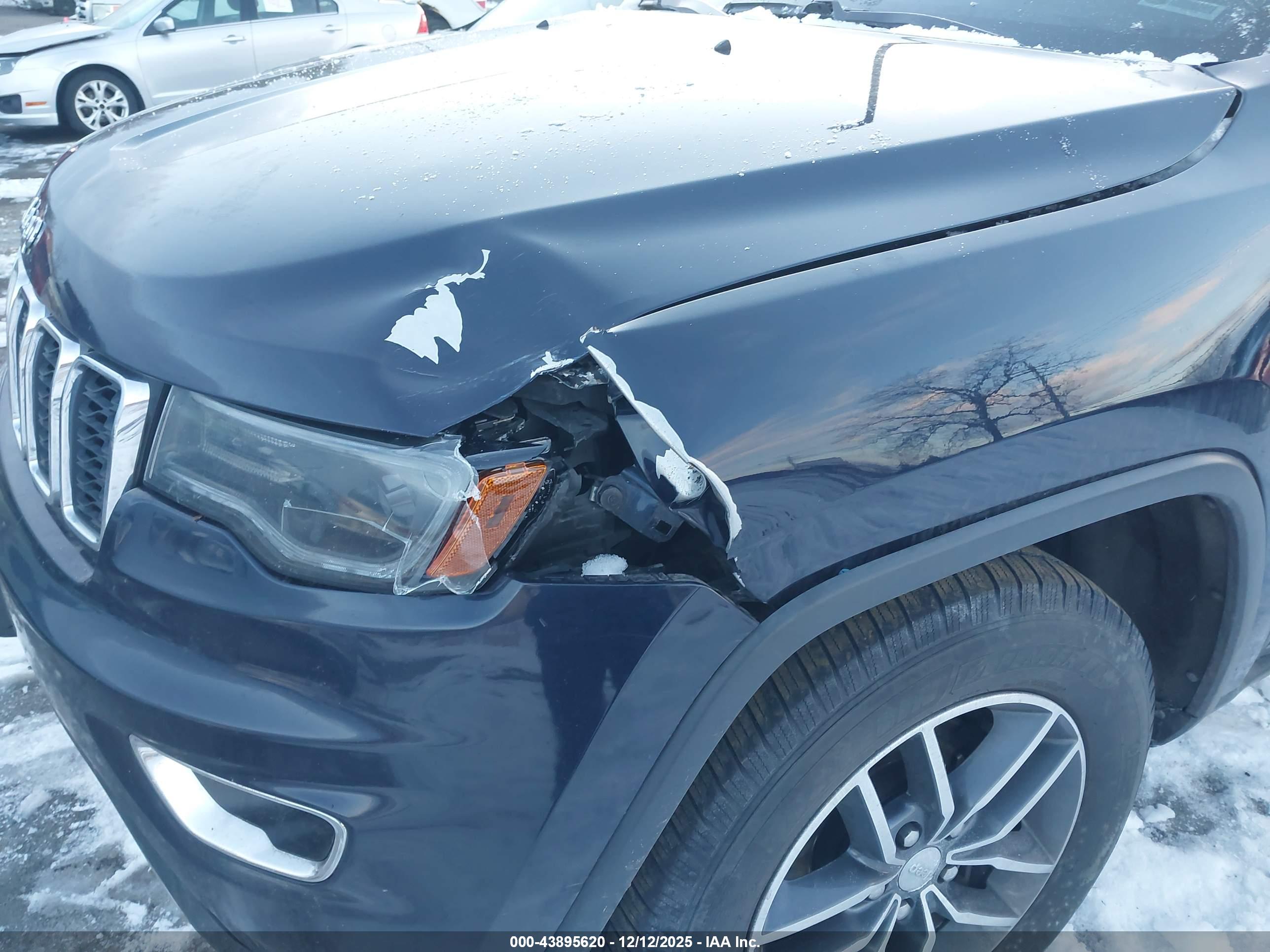 JEEP GRAND image 6