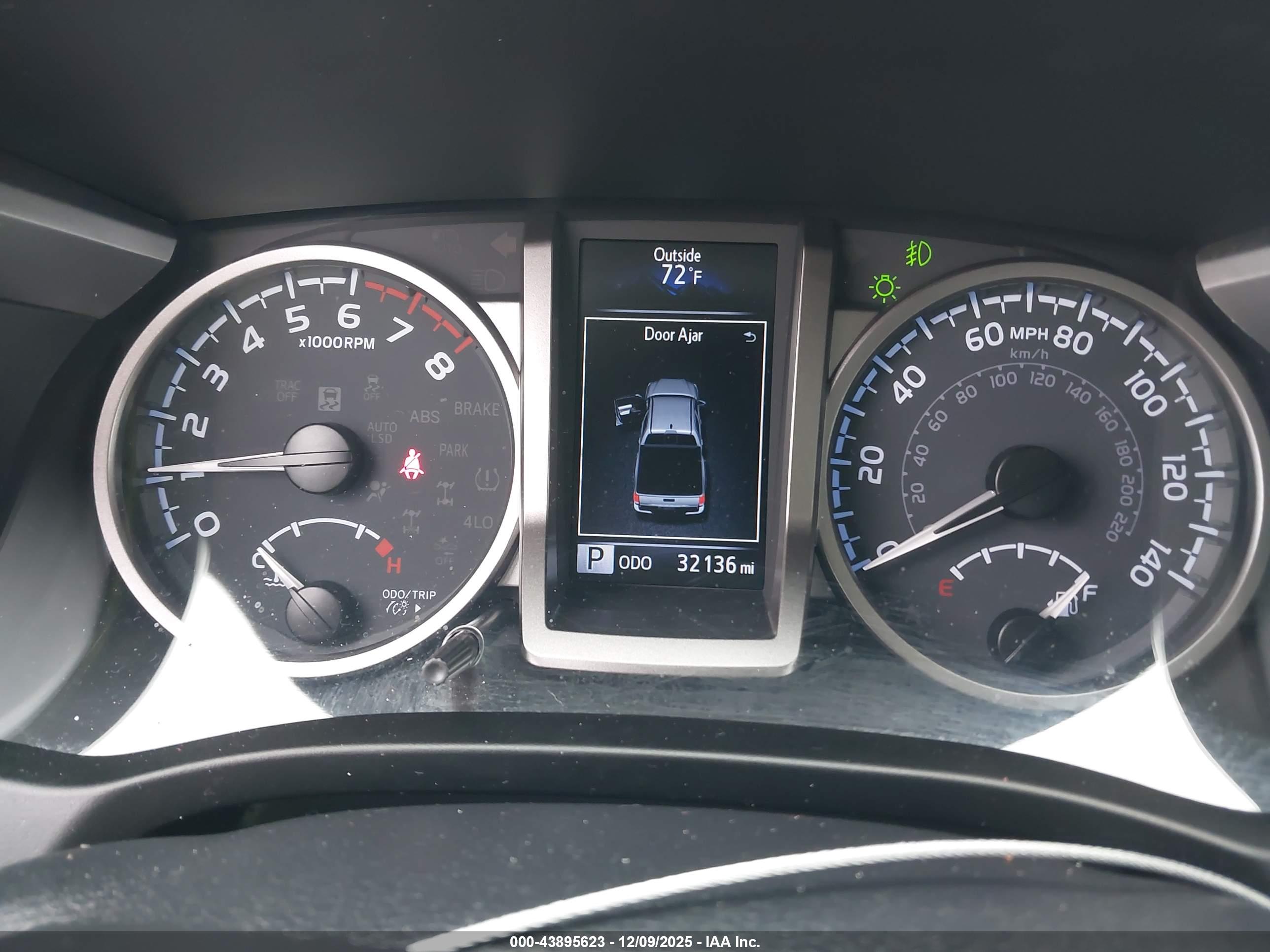 TOYOTA TACOMA image 7