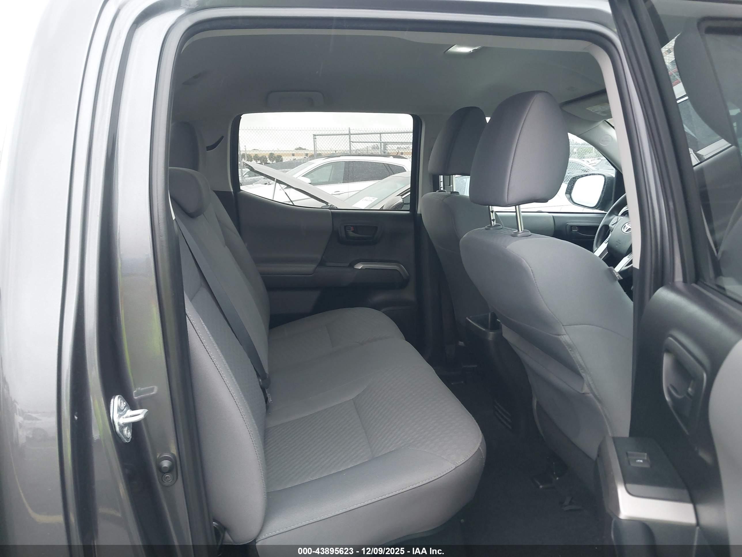 TOYOTA TACOMA image 8