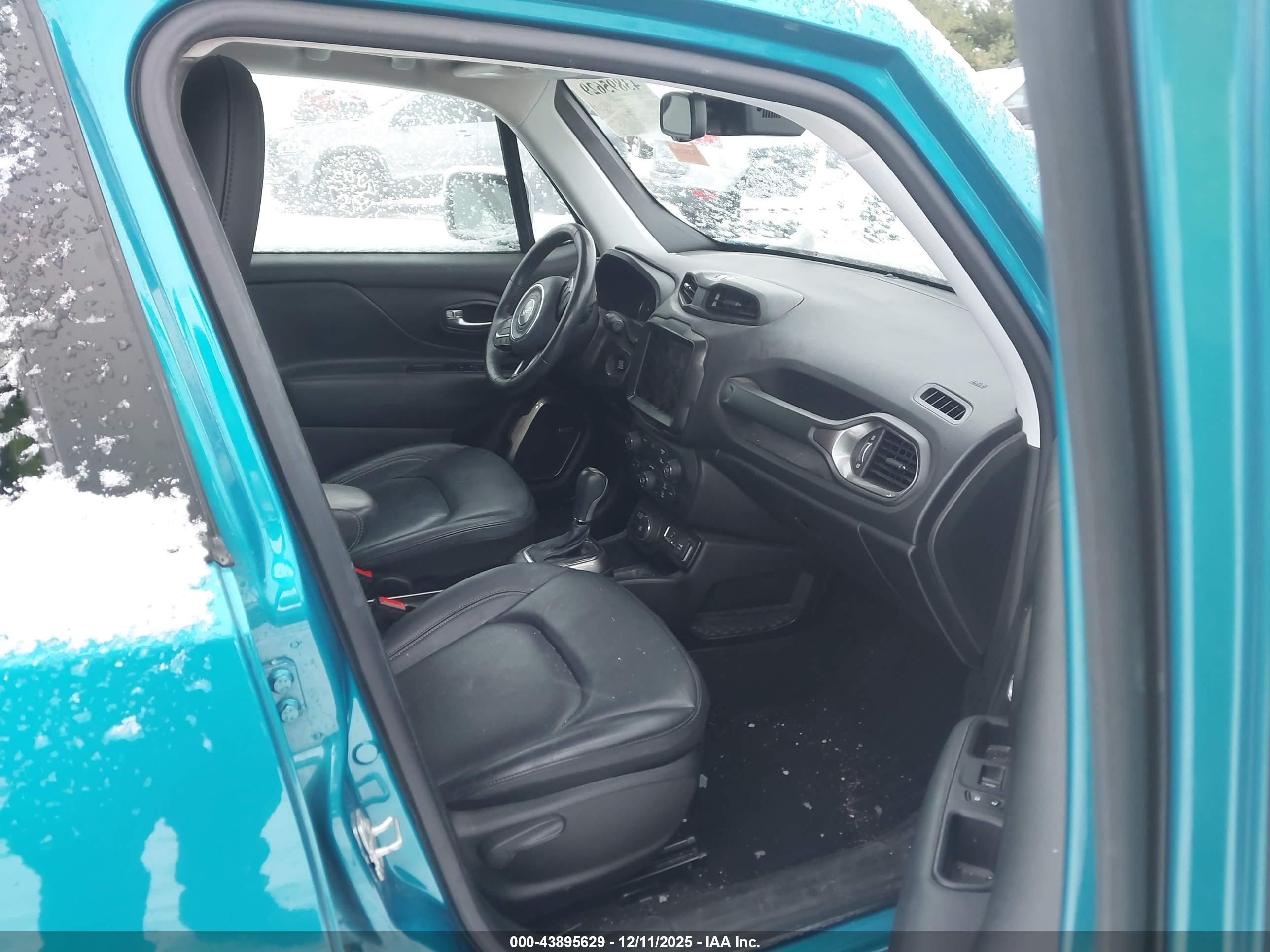 JEEP RENEGADE image 5