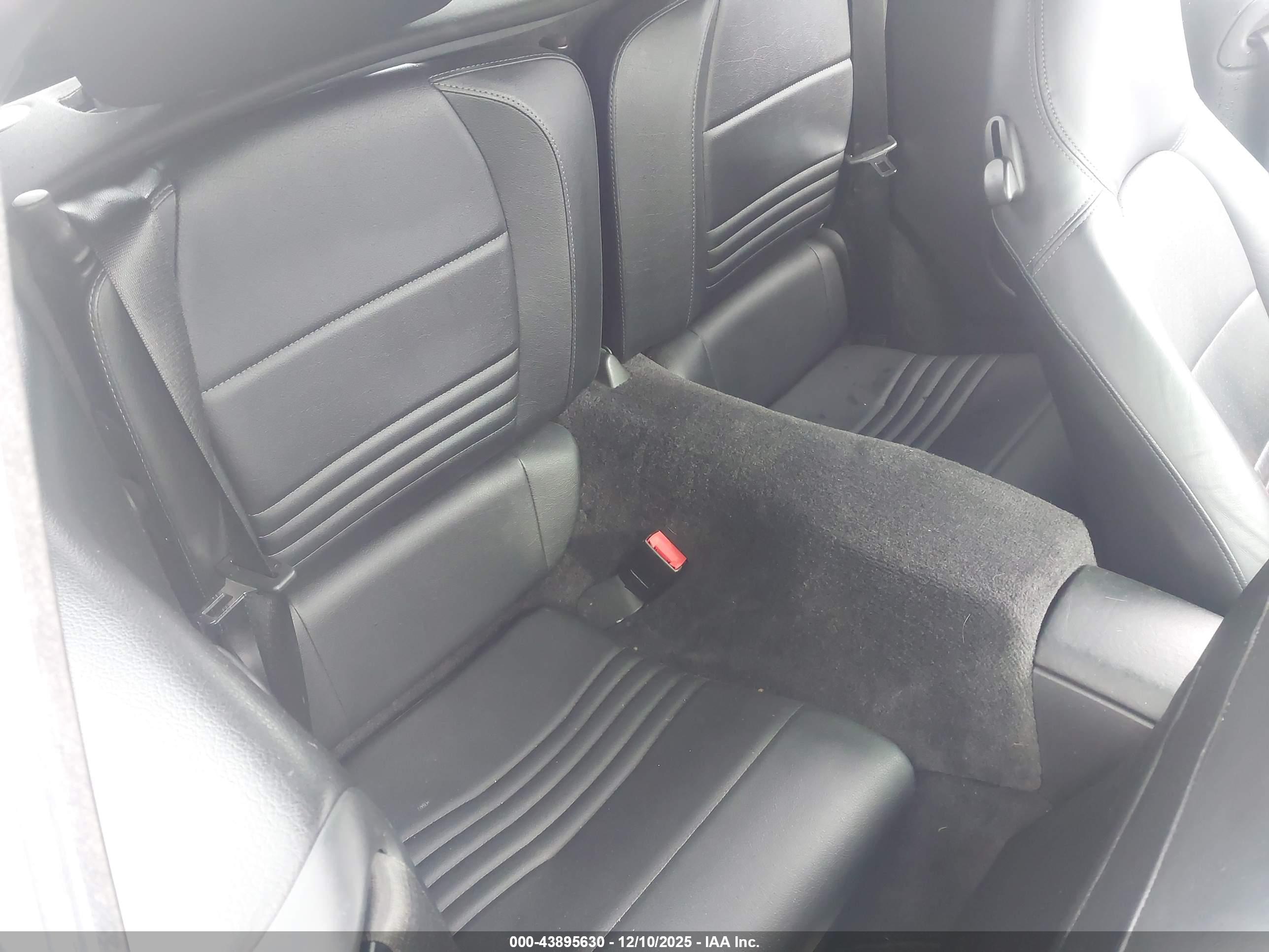 PORSCHE 911 image 8
