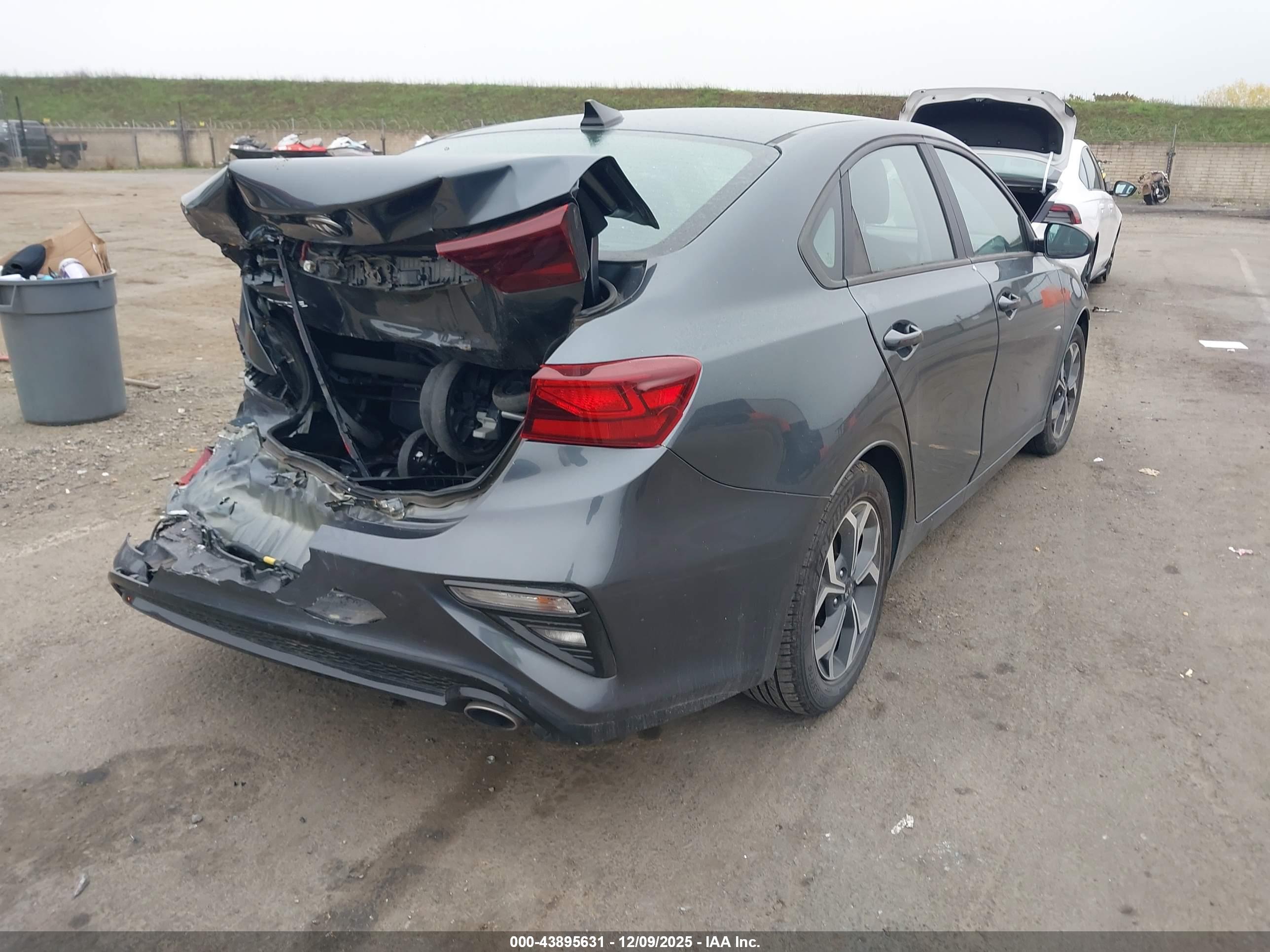 KIA FORTE image 4