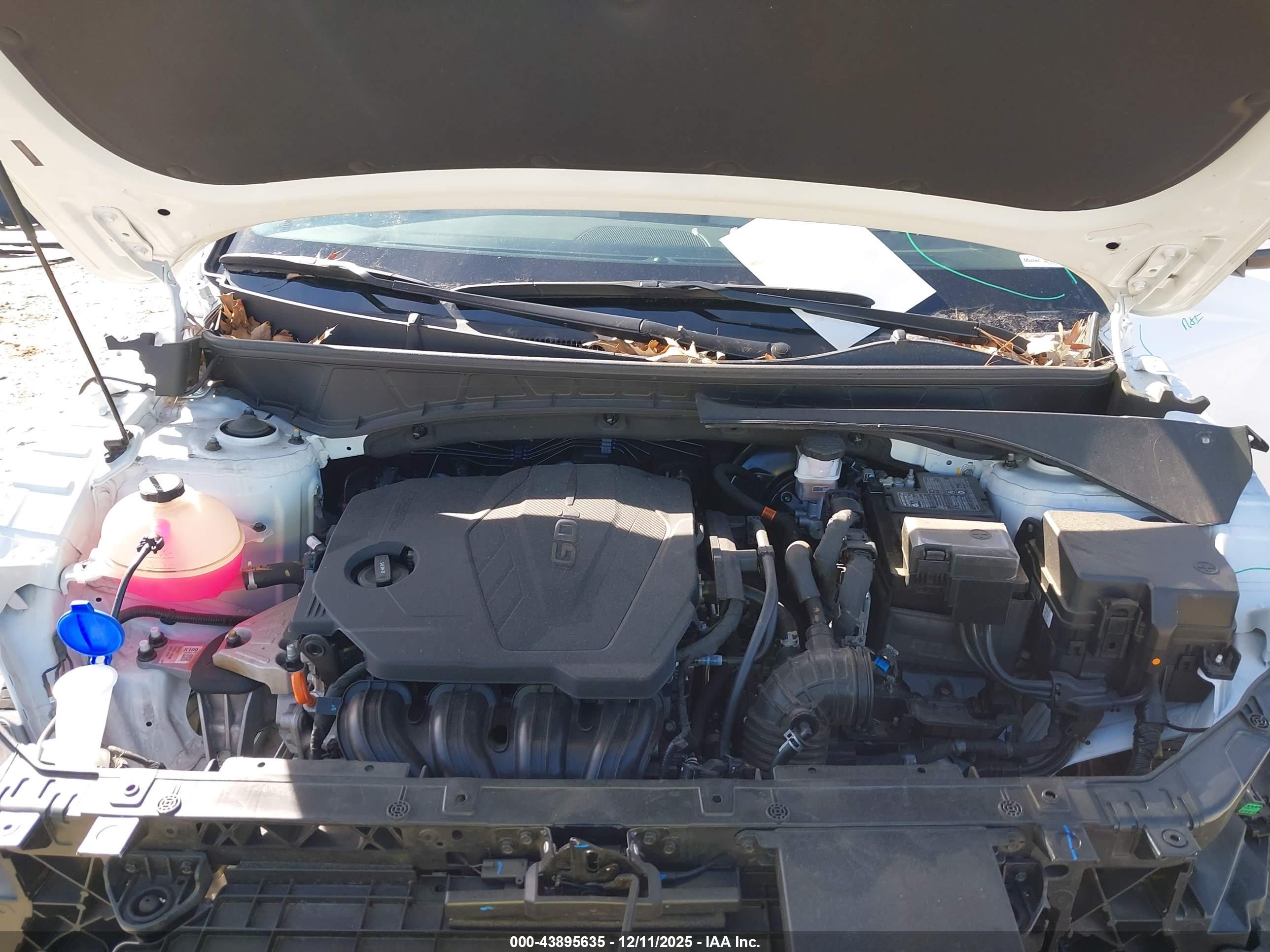 HYUNDAI TUCSON image 10