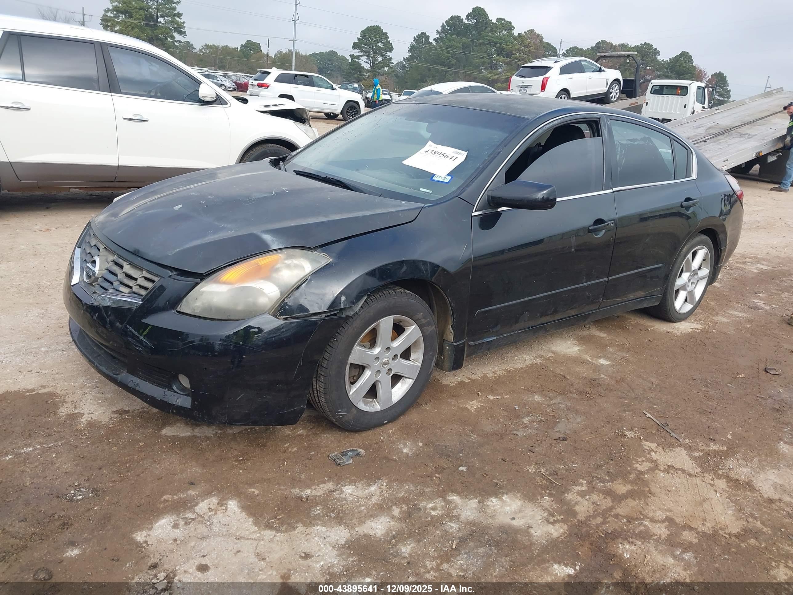 NISSAN ALTIMA image 2