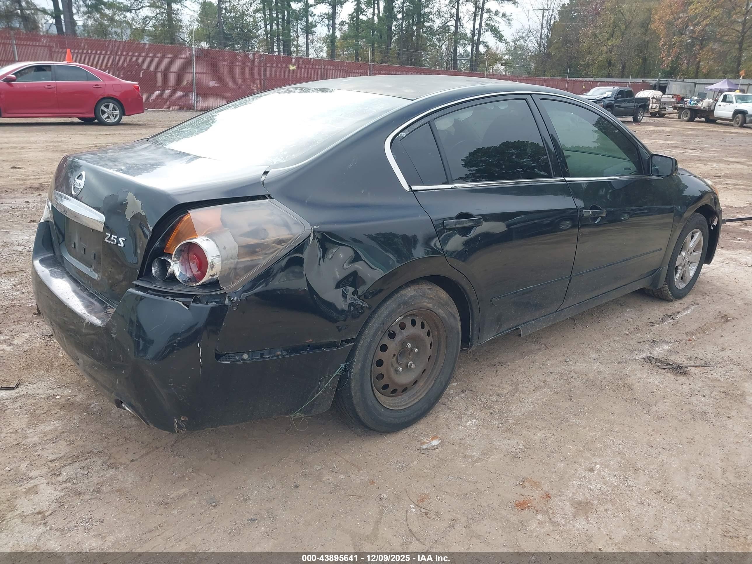 NISSAN ALTIMA image 4
