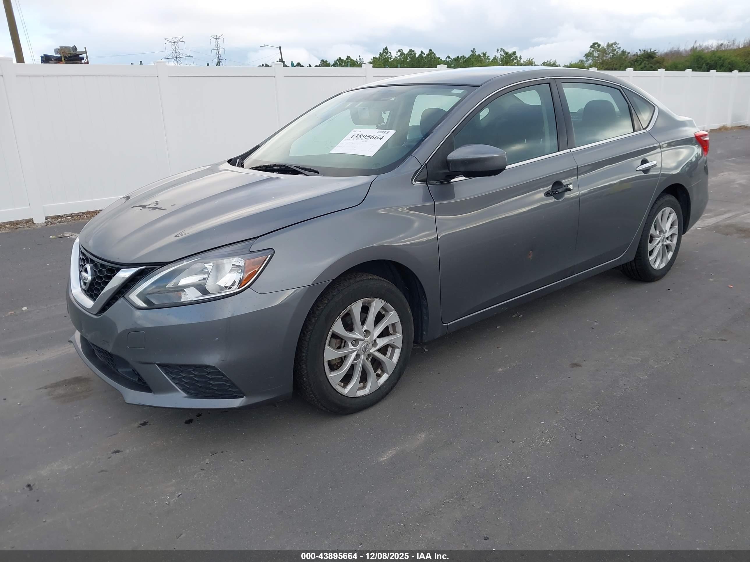 NISSAN SENTRA image 2