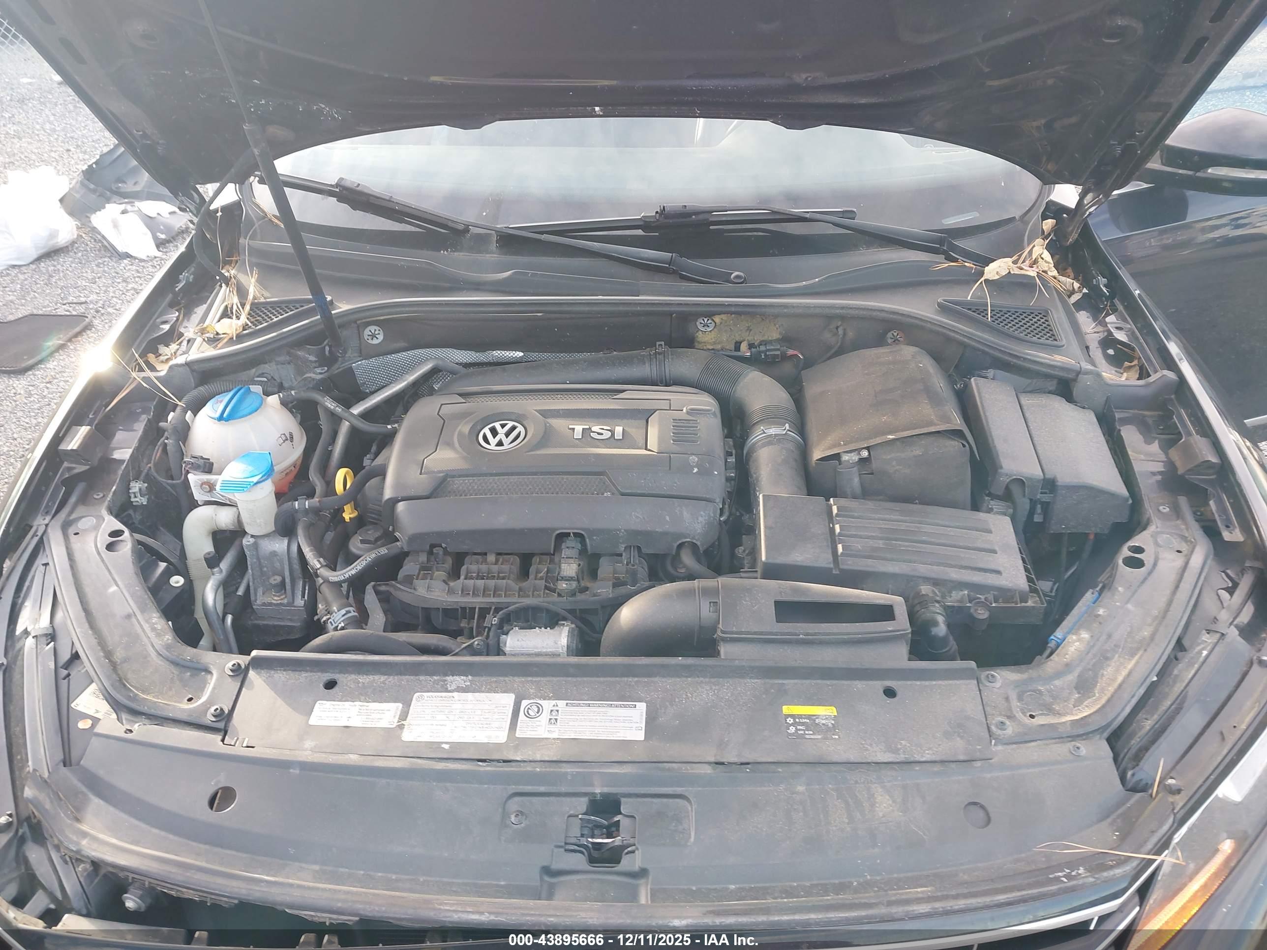 VOLKSWAGEN PASSAT image 10