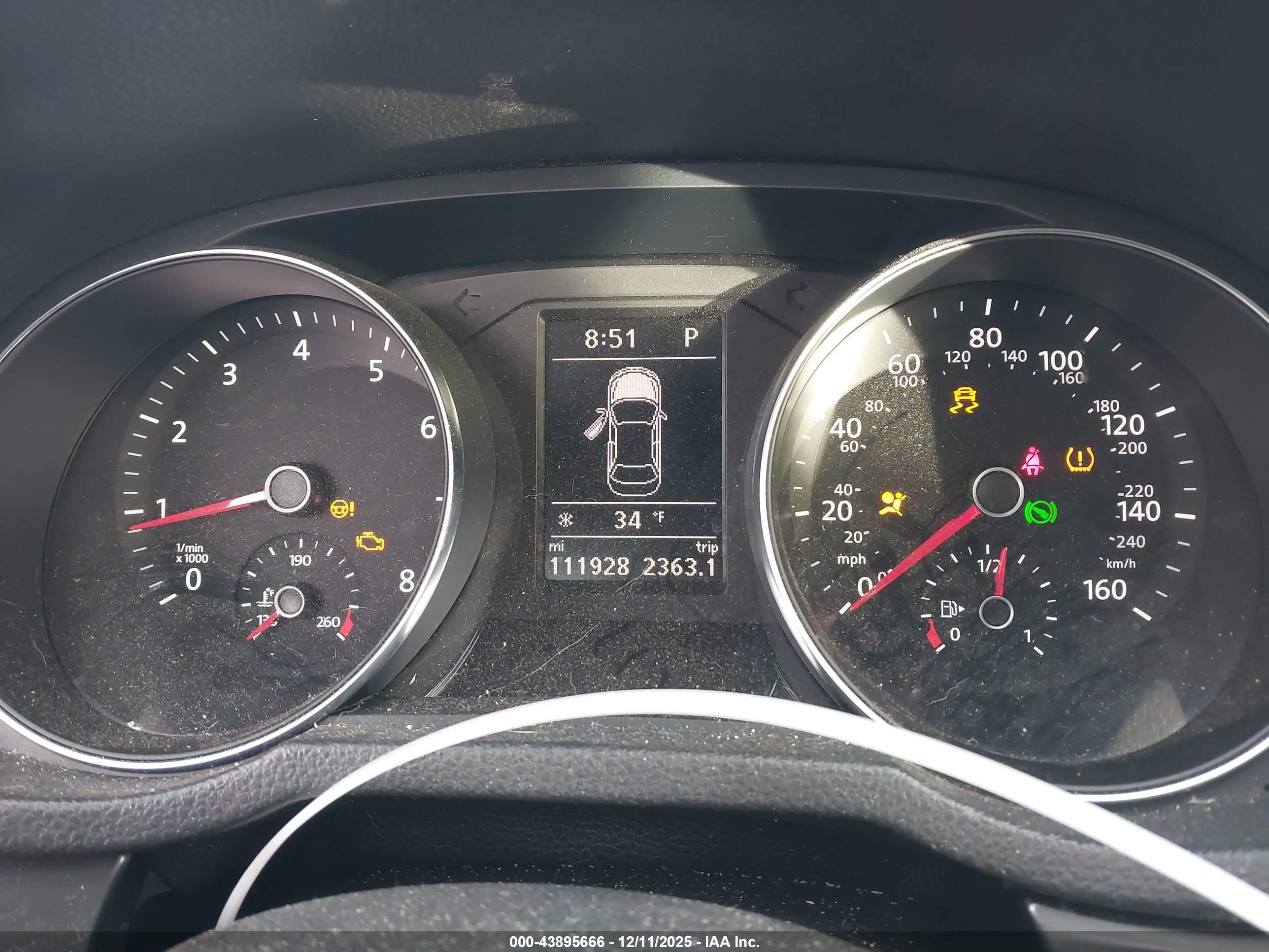 VOLKSWAGEN PASSAT image 7