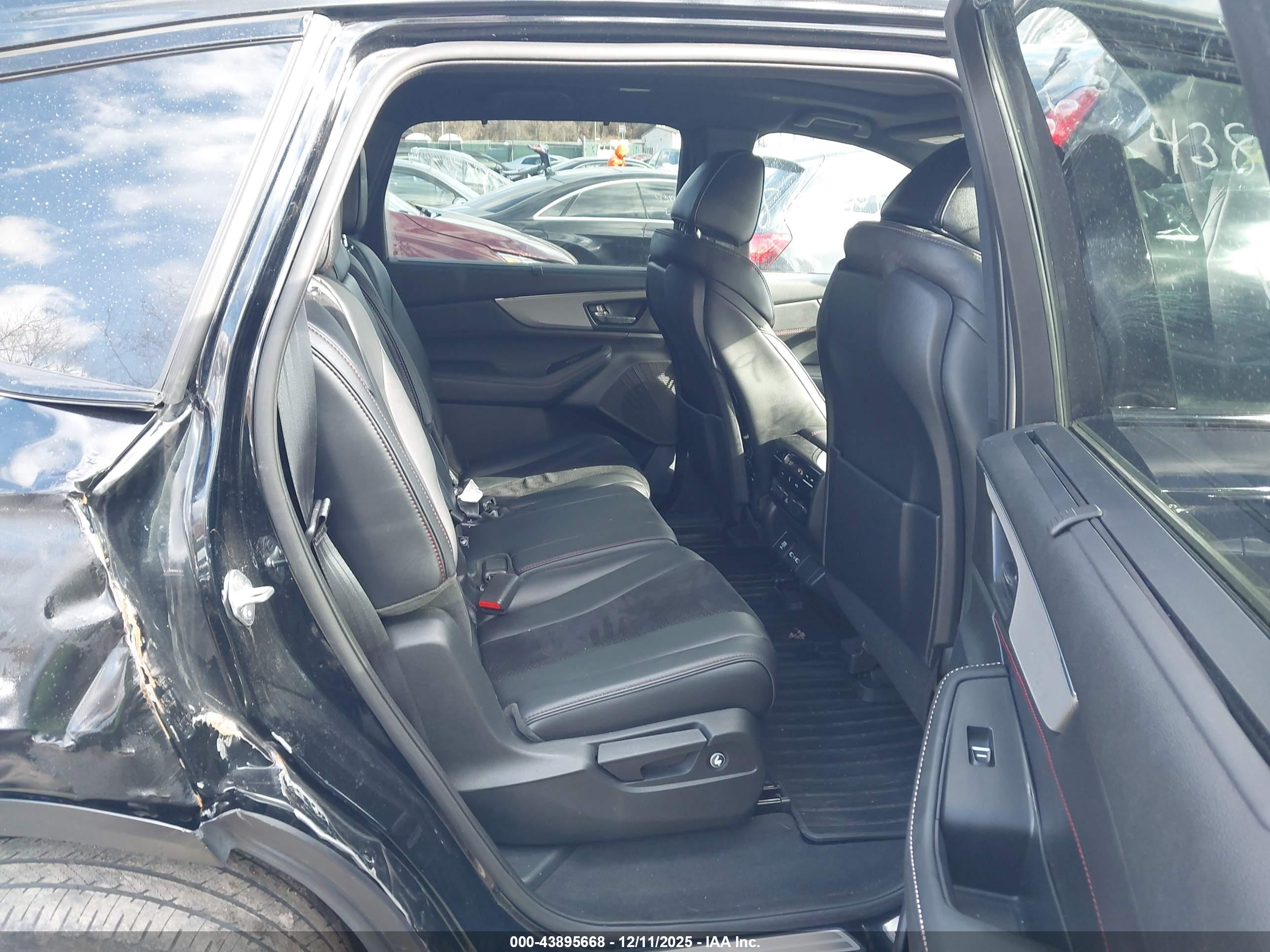 ACURA MDX image 8