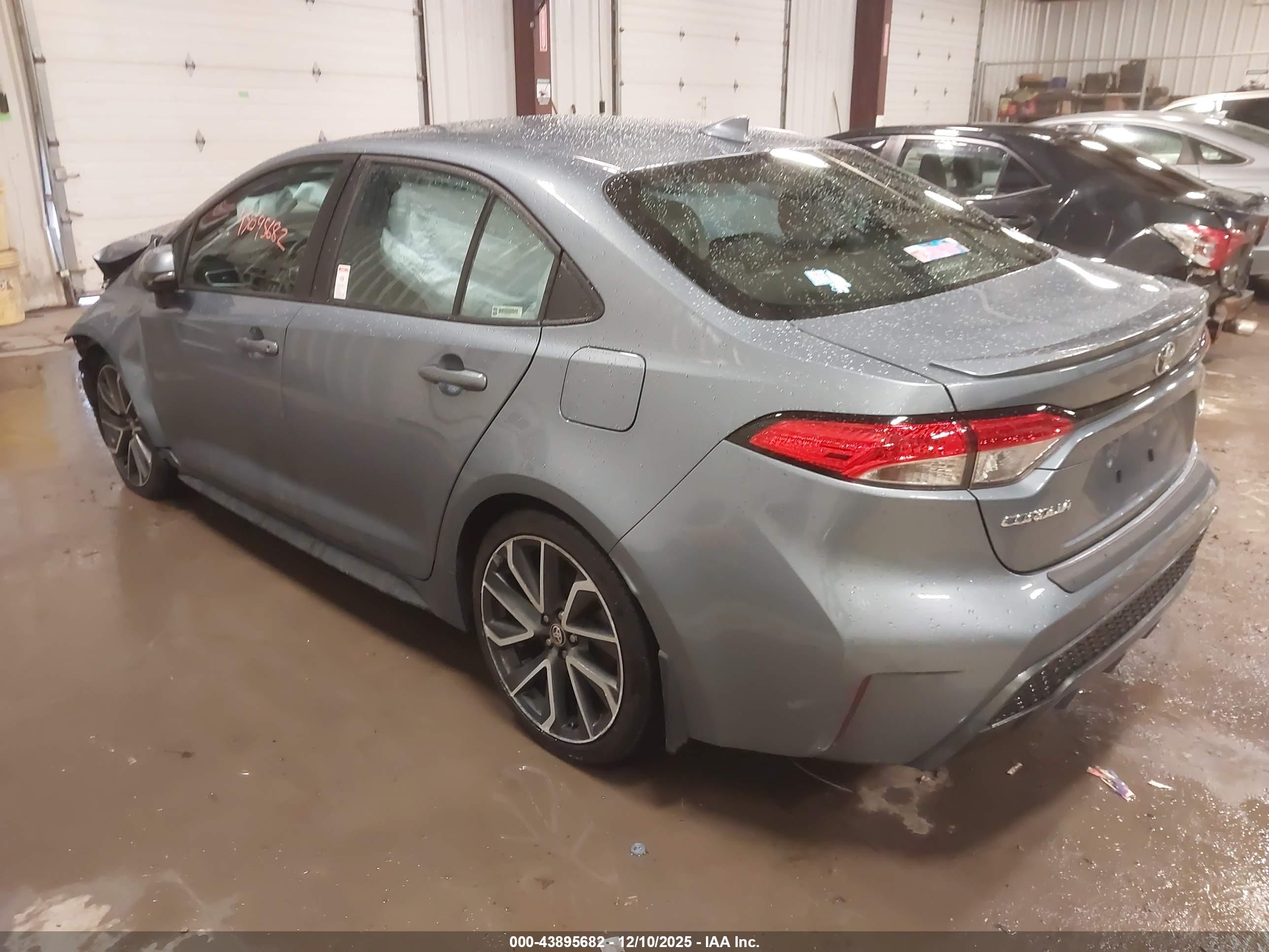 TOYOTA COROLLA image 3