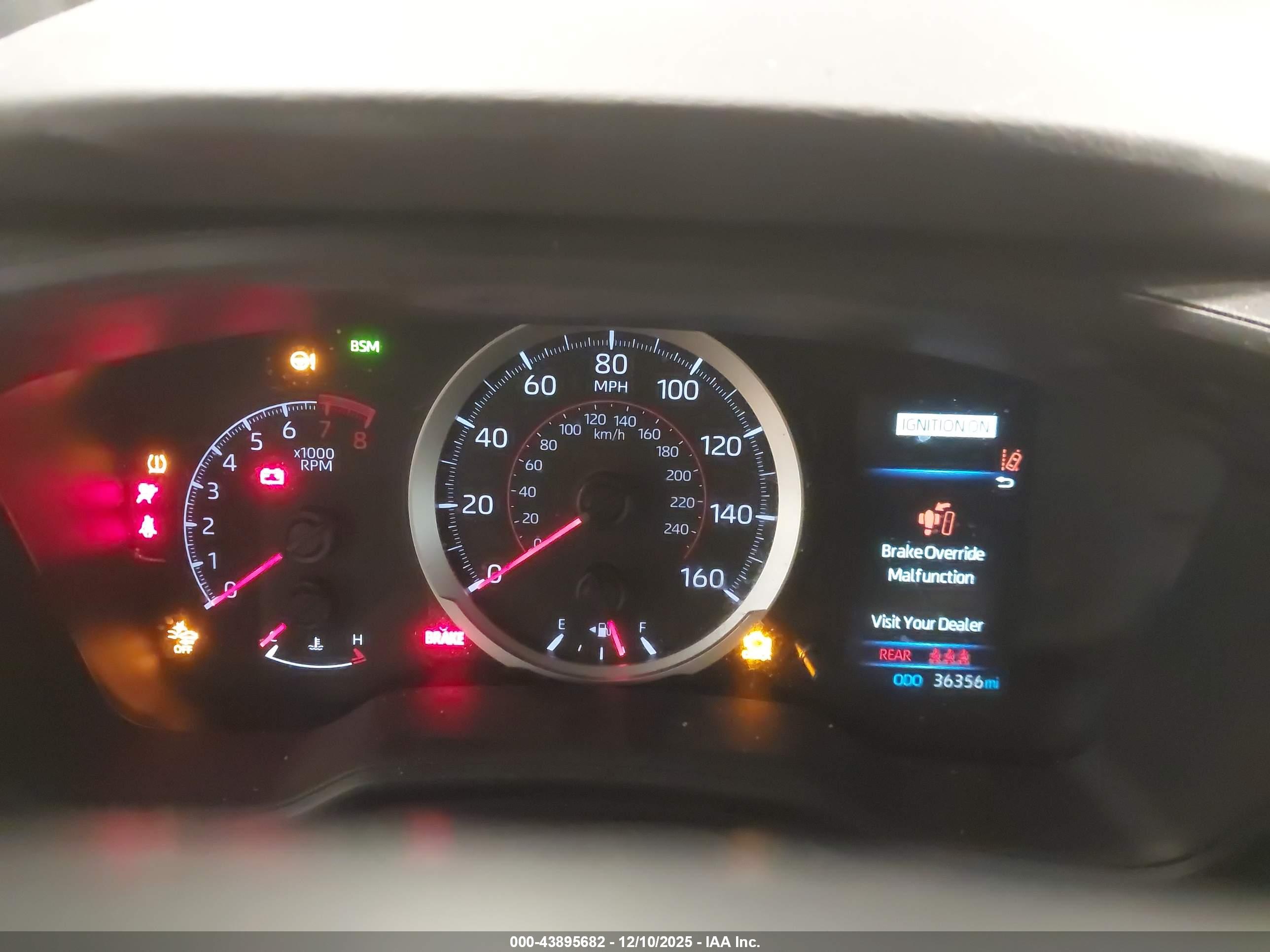 TOYOTA COROLLA image 7