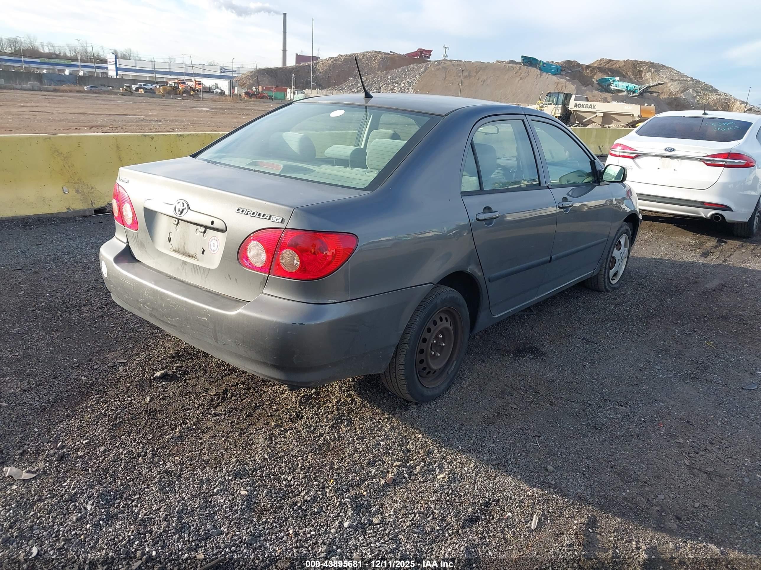 TOYOTA COROLLA image 4