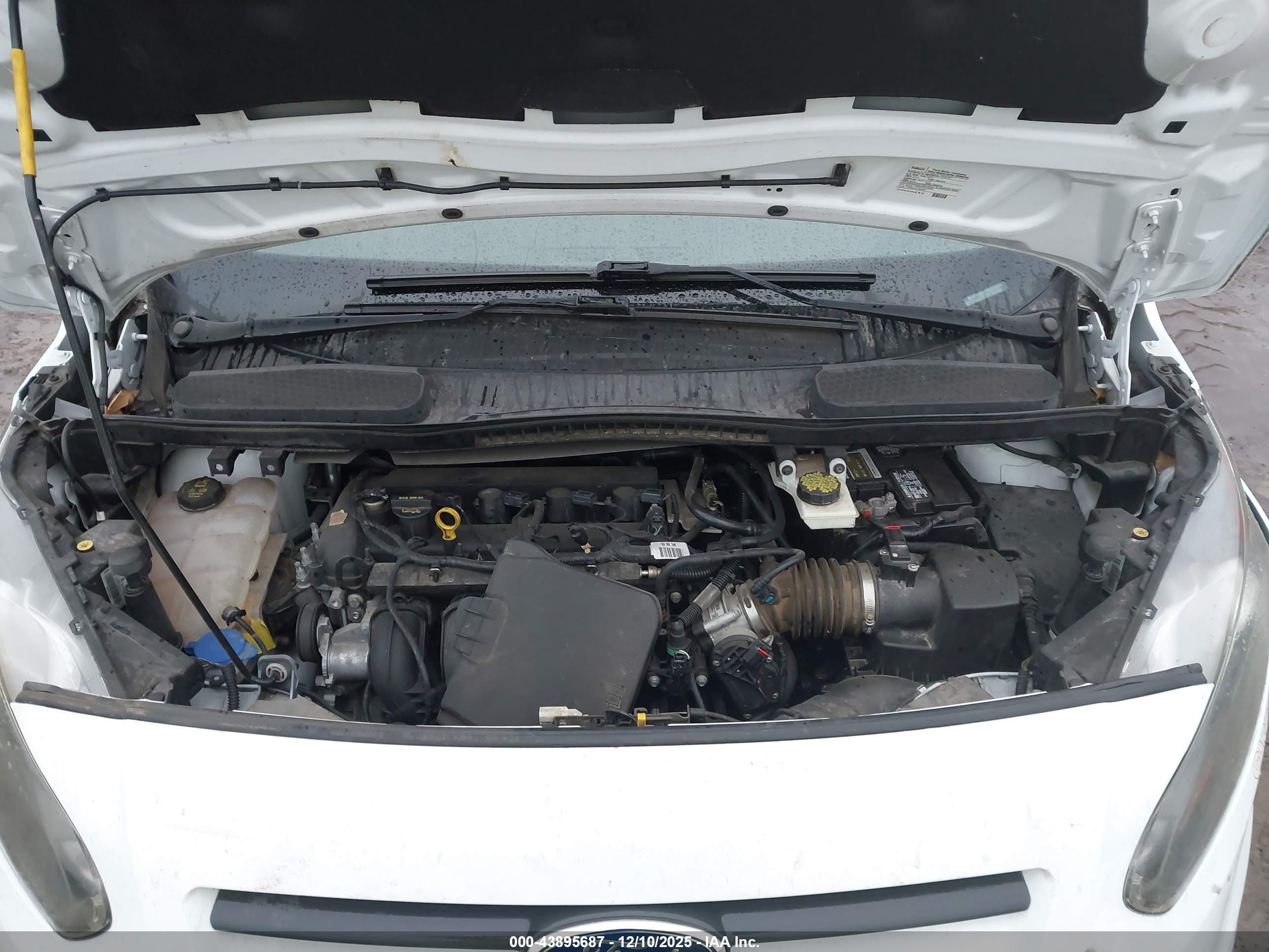 FORD TRANSIT image 10