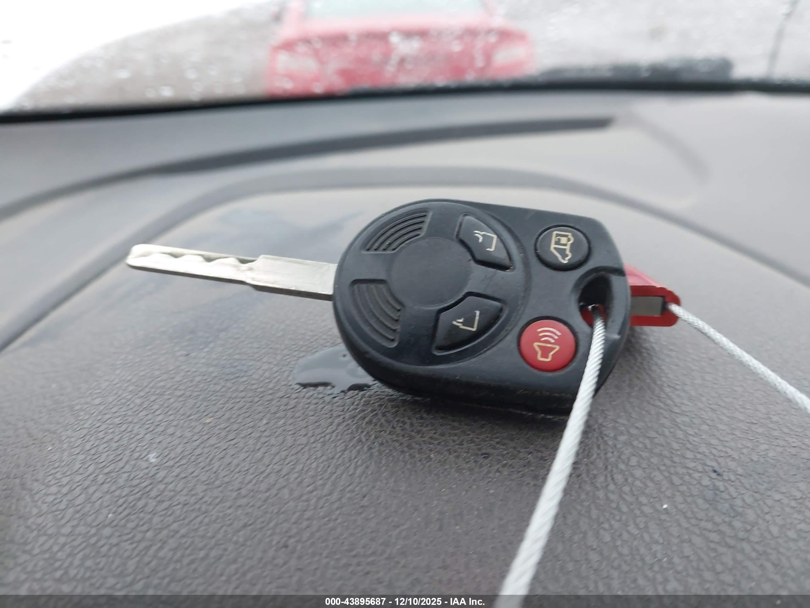 FORD TRANSIT image 11