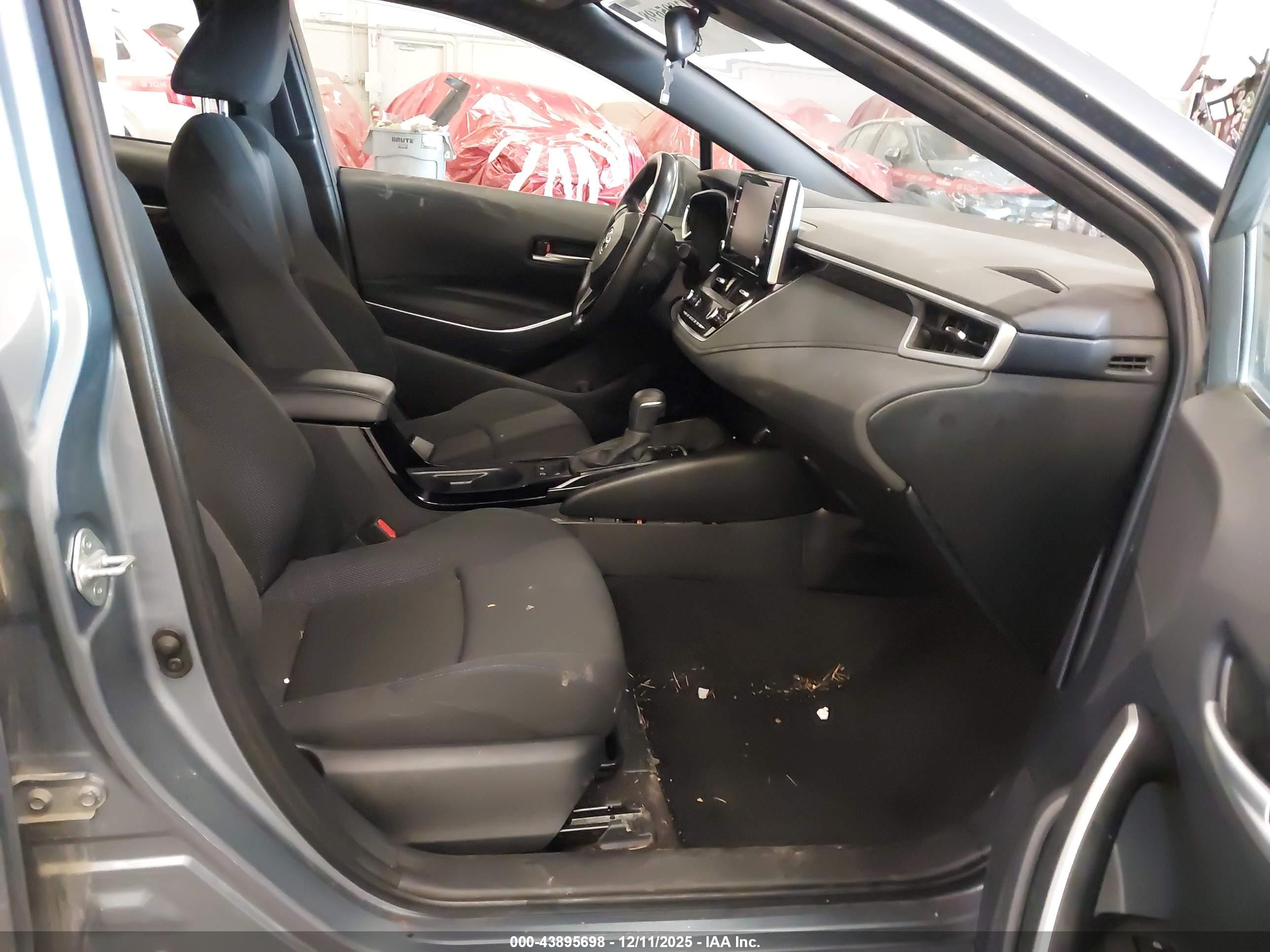 TOYOTA COROLLA image 5