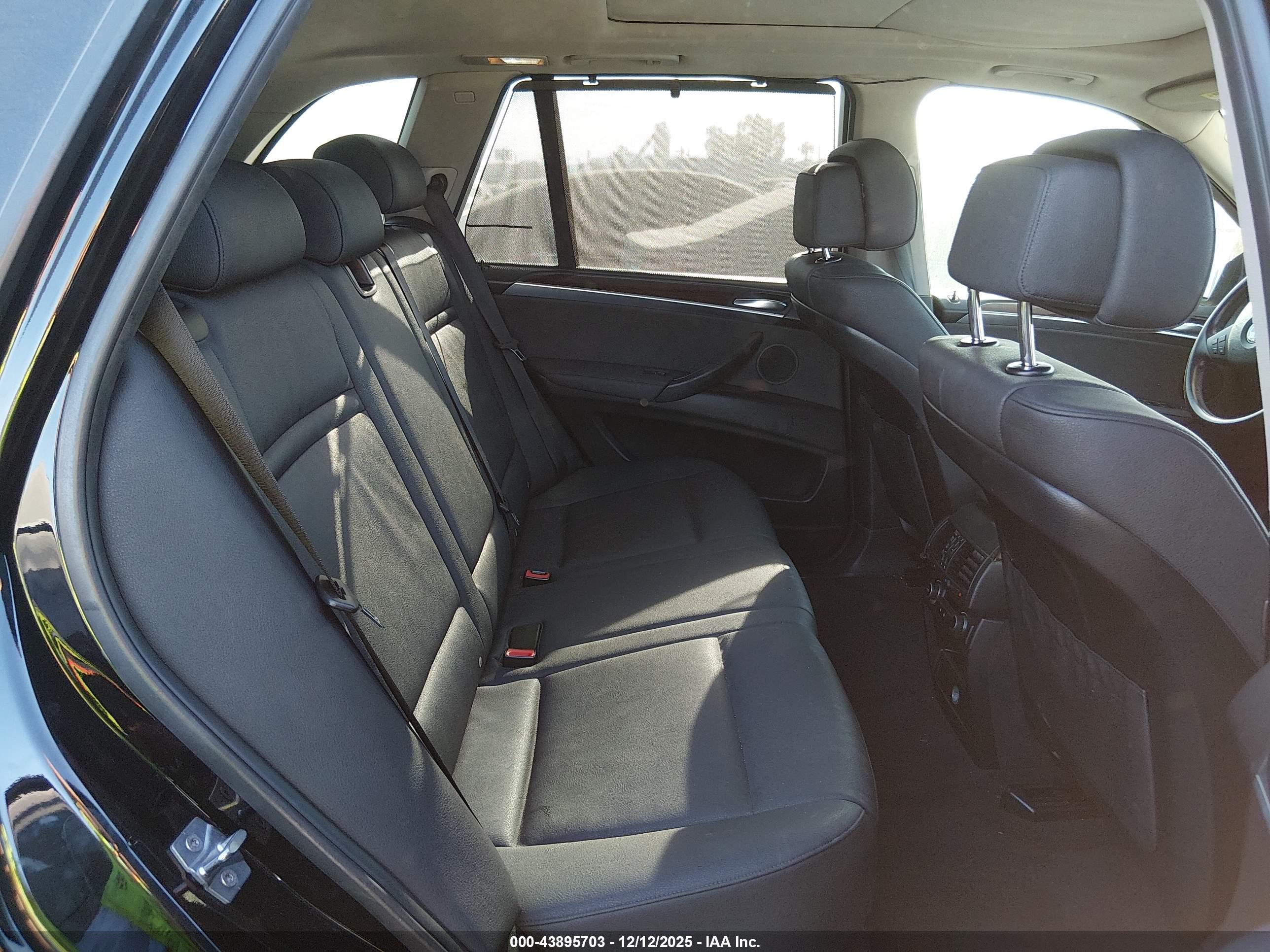 BMW X5 image 8