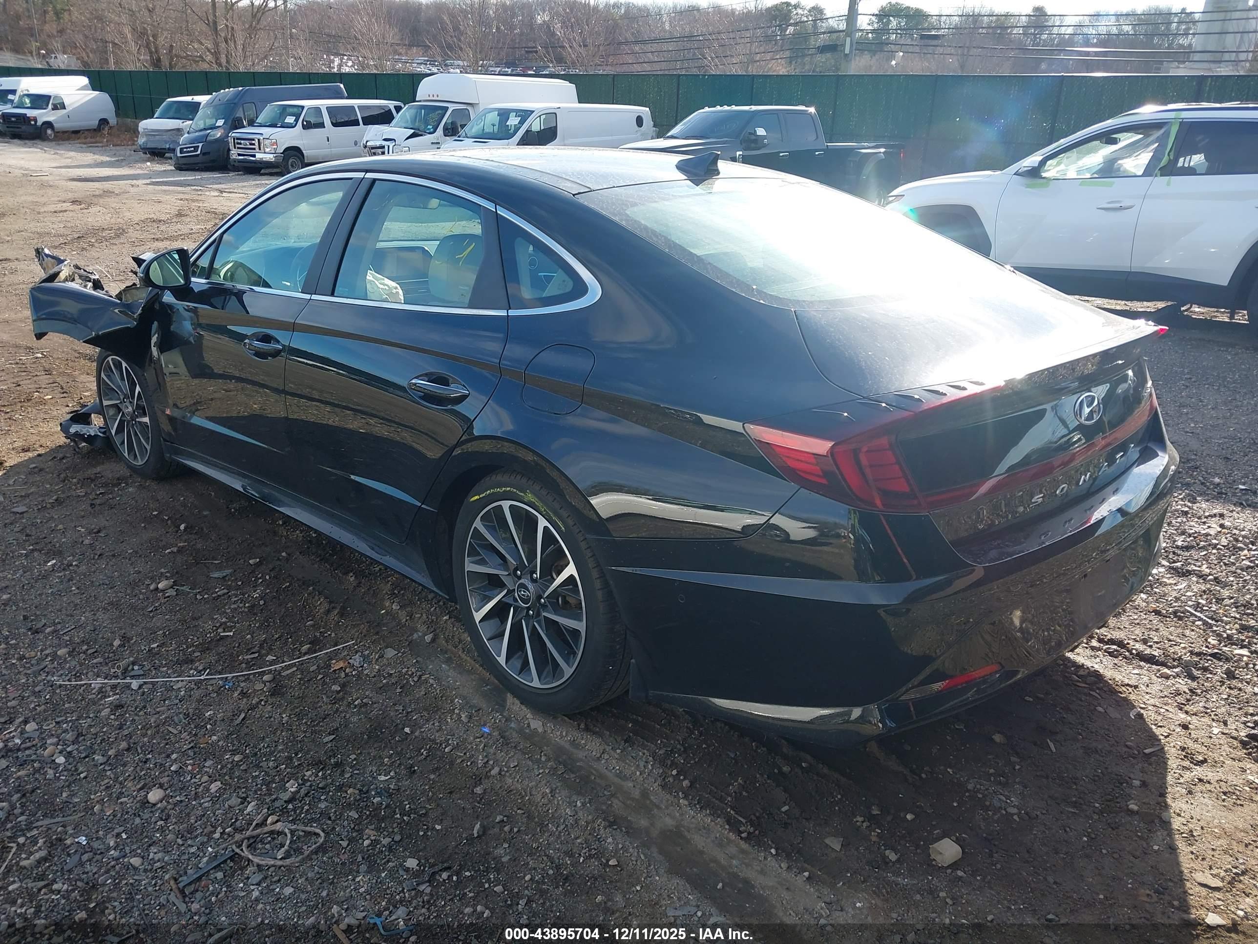 HYUNDAI SONATA image 3