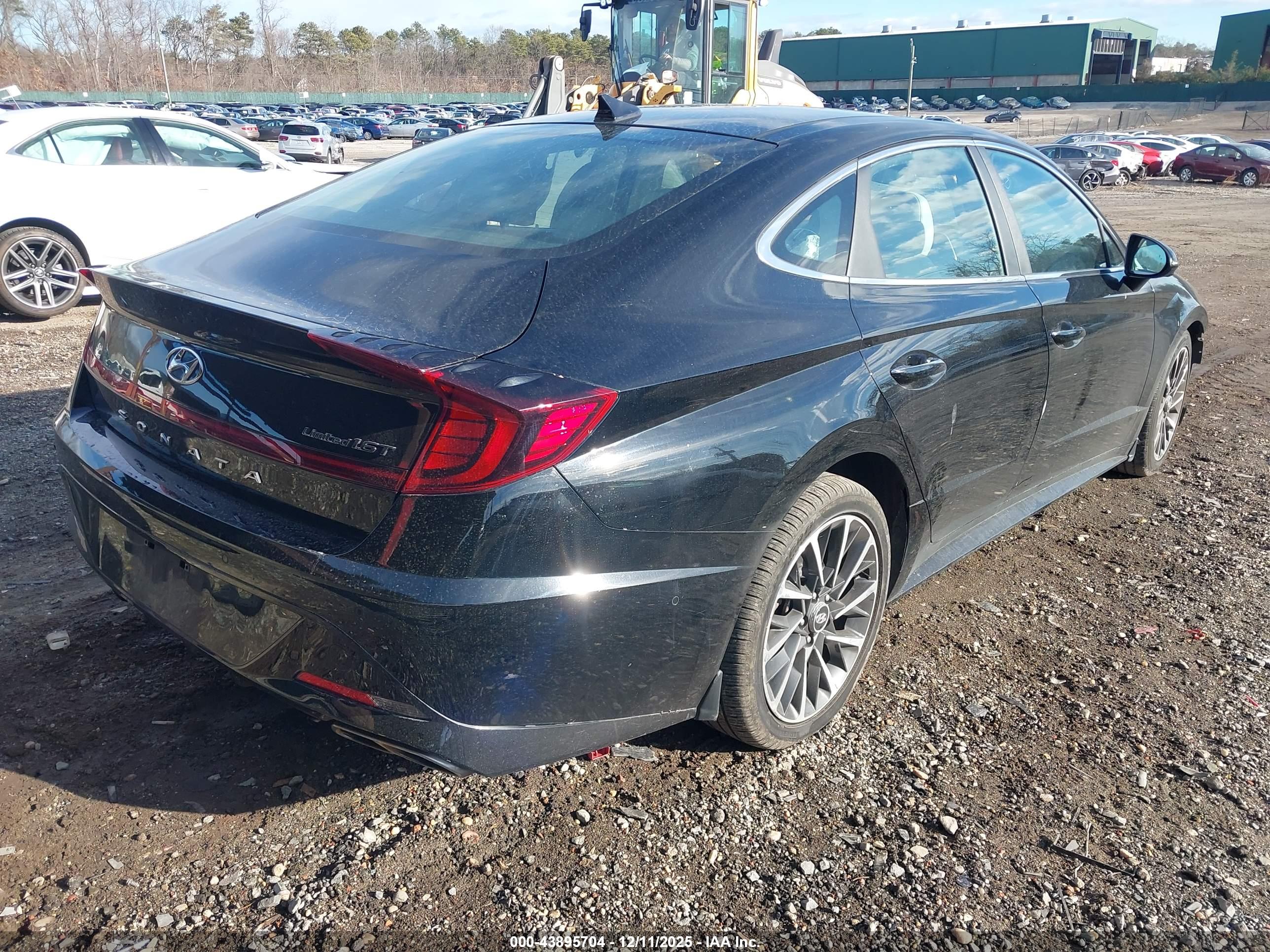 HYUNDAI SONATA image 4