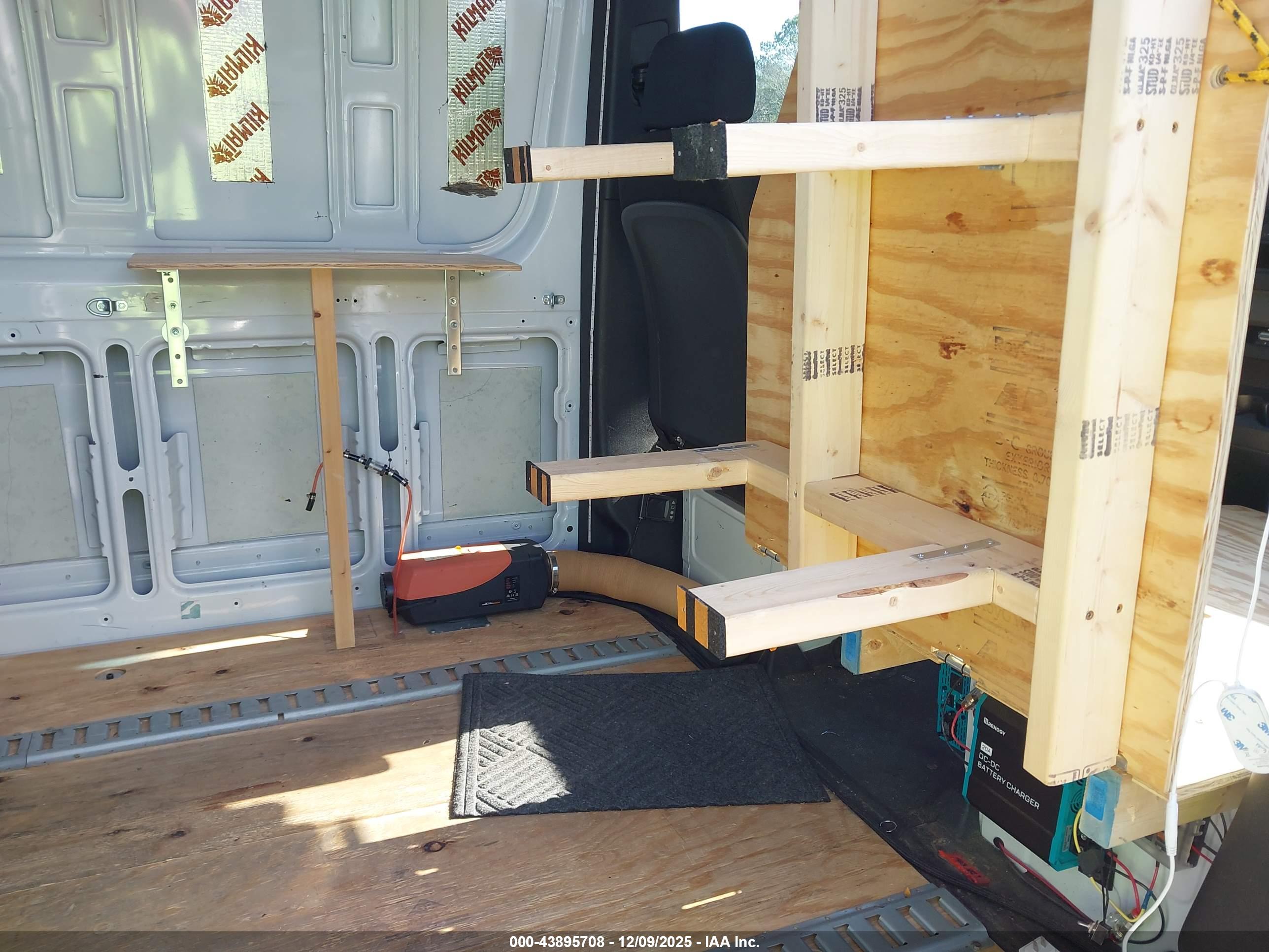 MERCEDES-BENZ SPRINTER image 8