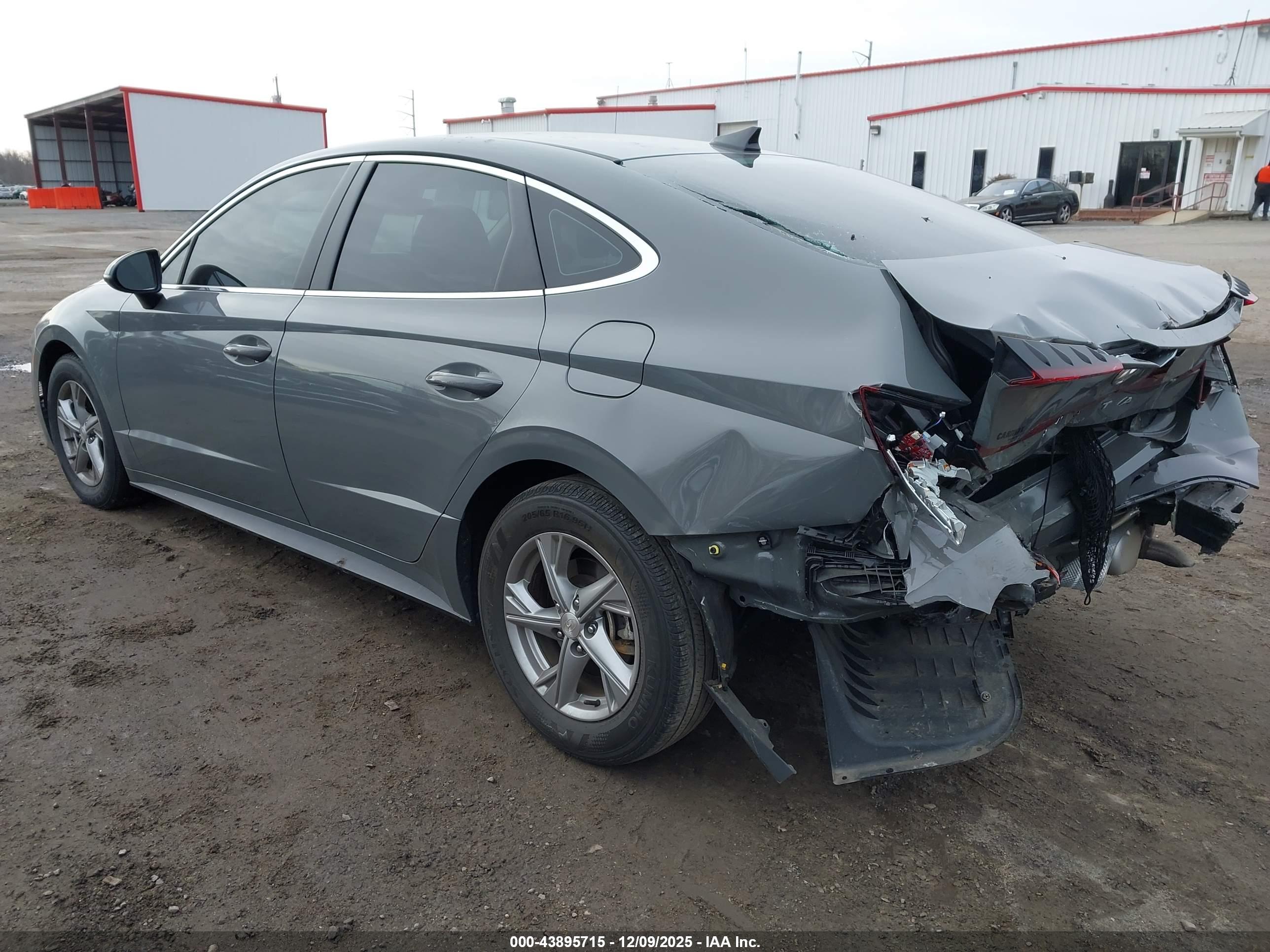 HYUNDAI SONATA image 3