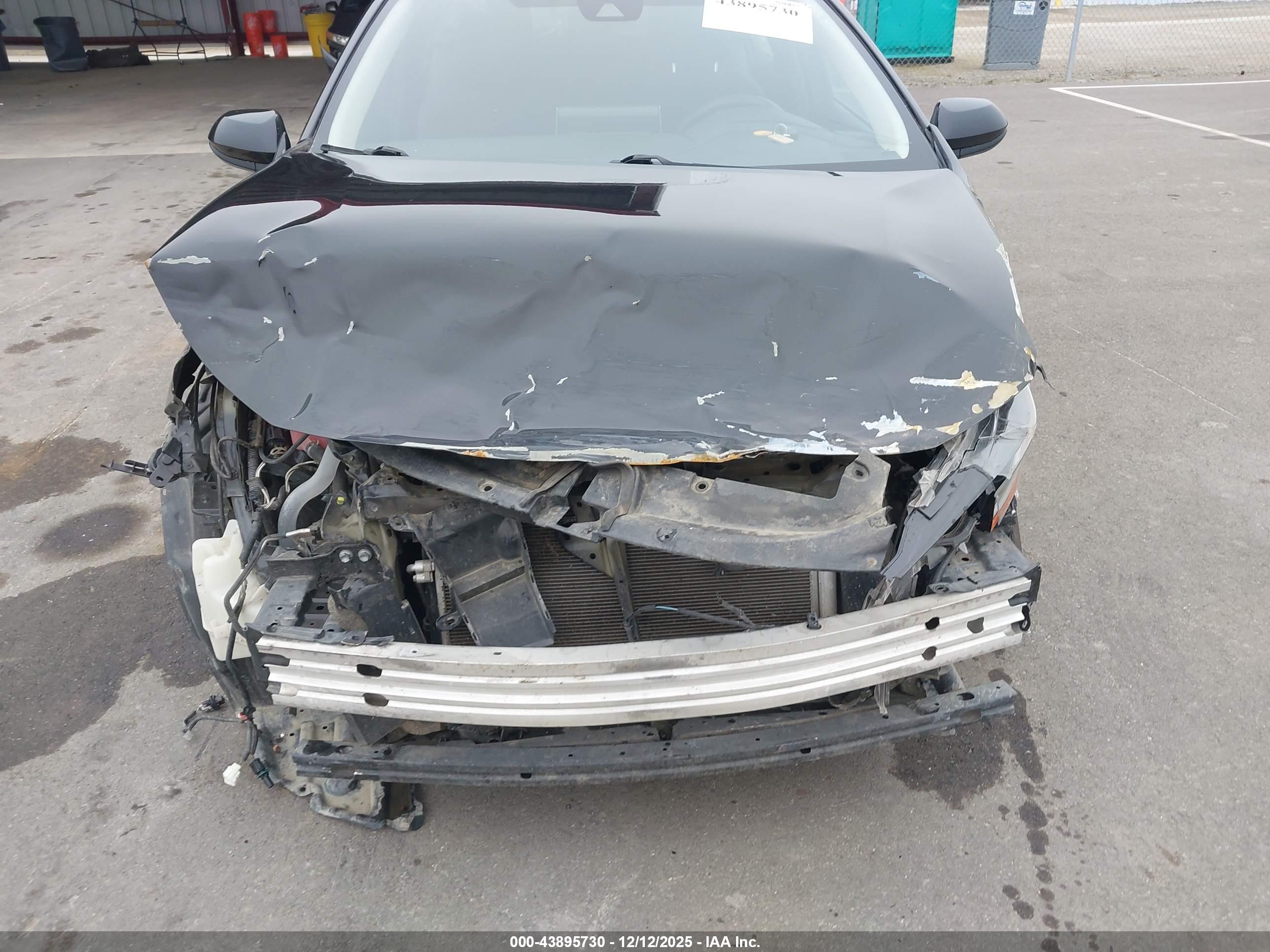 TOYOTA COROLLA image 6