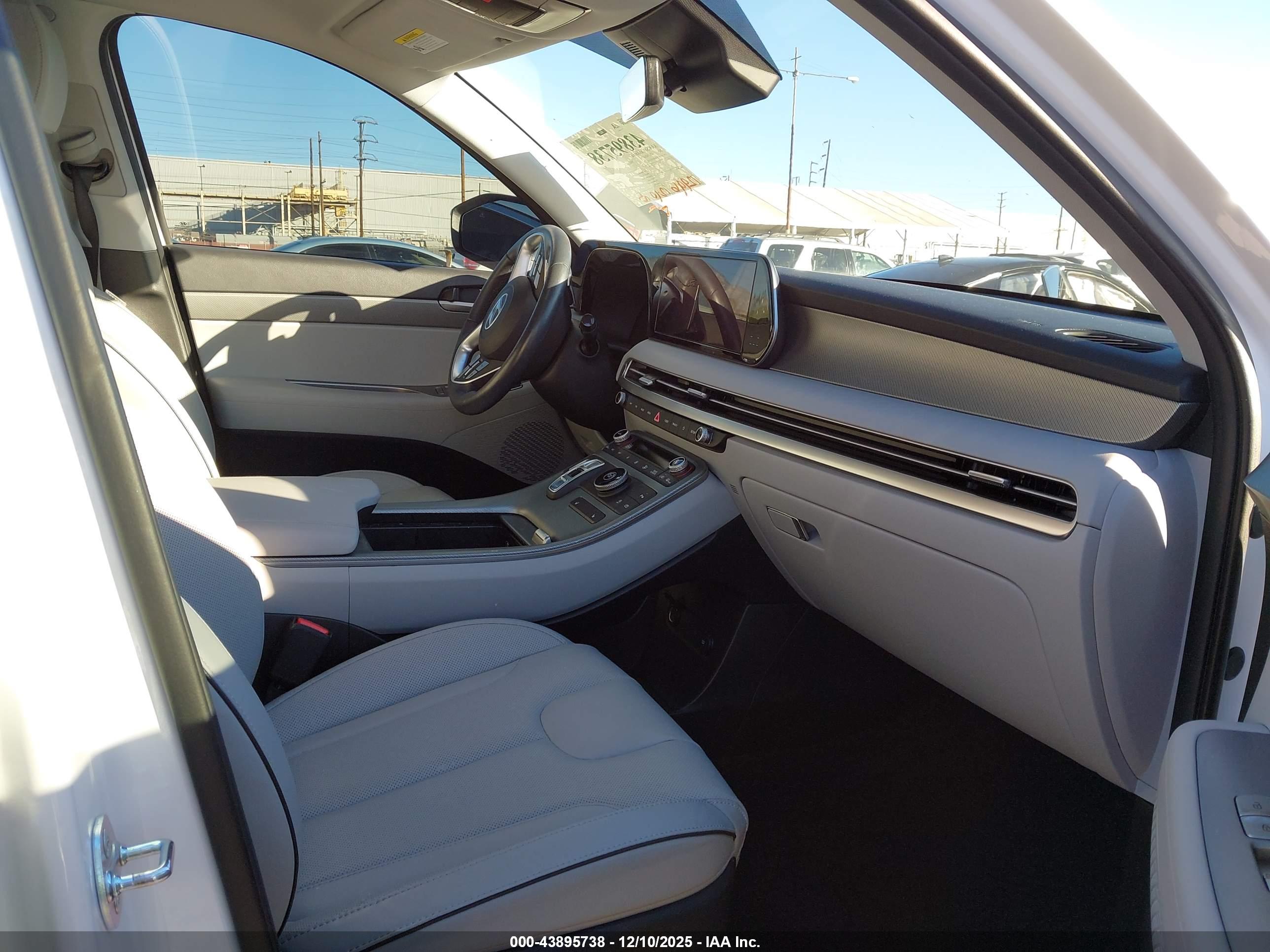 HYUNDAI PALISADE image 5