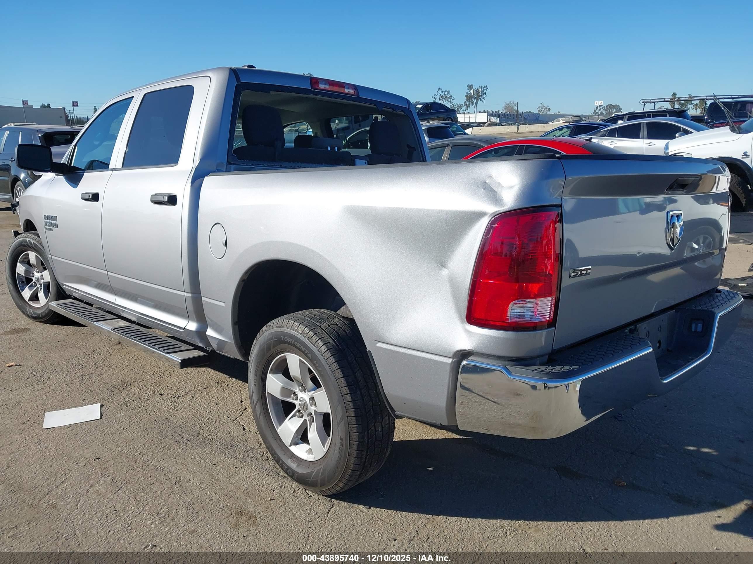 RAM 1500 image 3