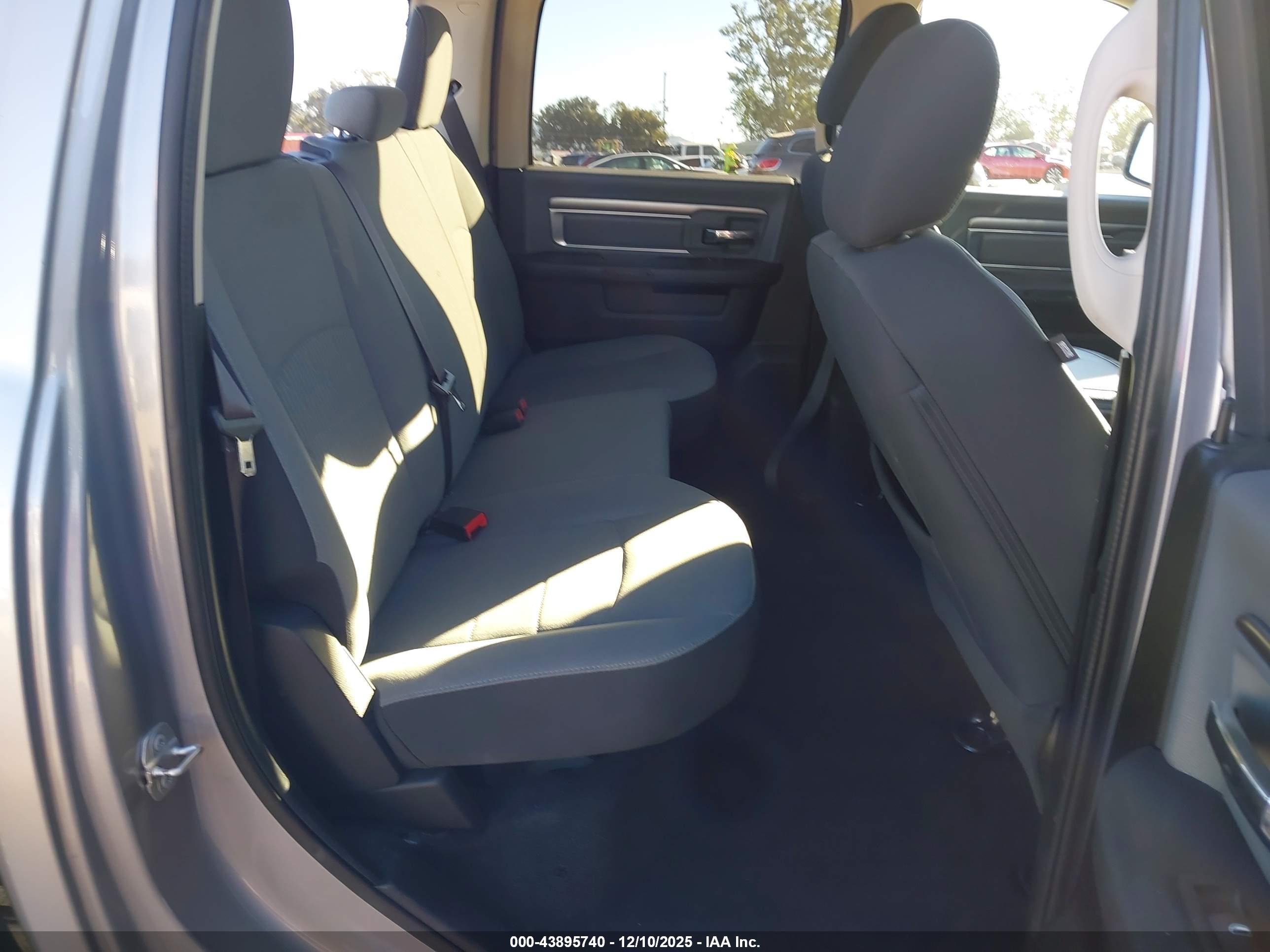 RAM 1500 image 8
