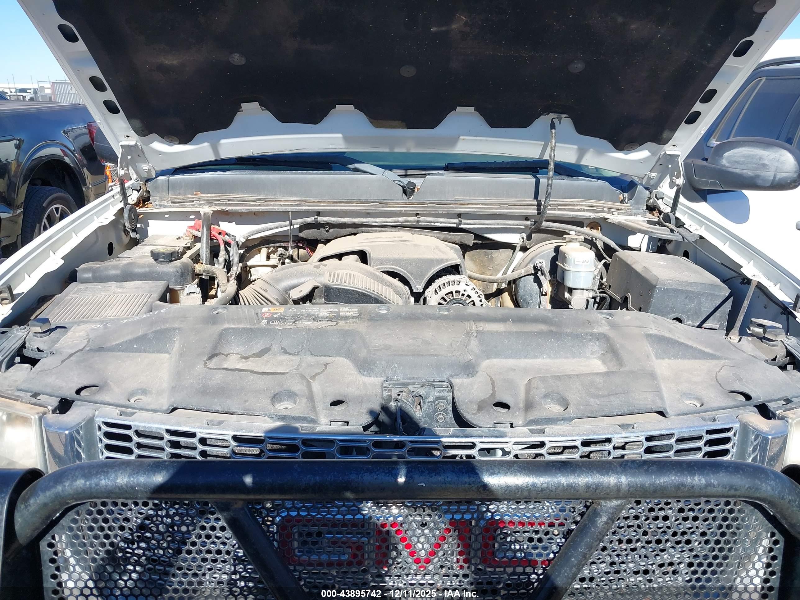 GMC SIERRA image 10