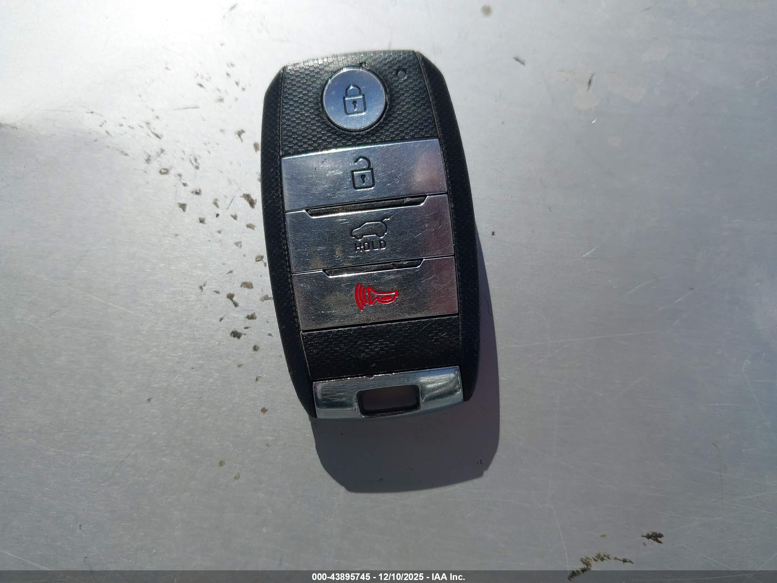 KIA NIRO image 11